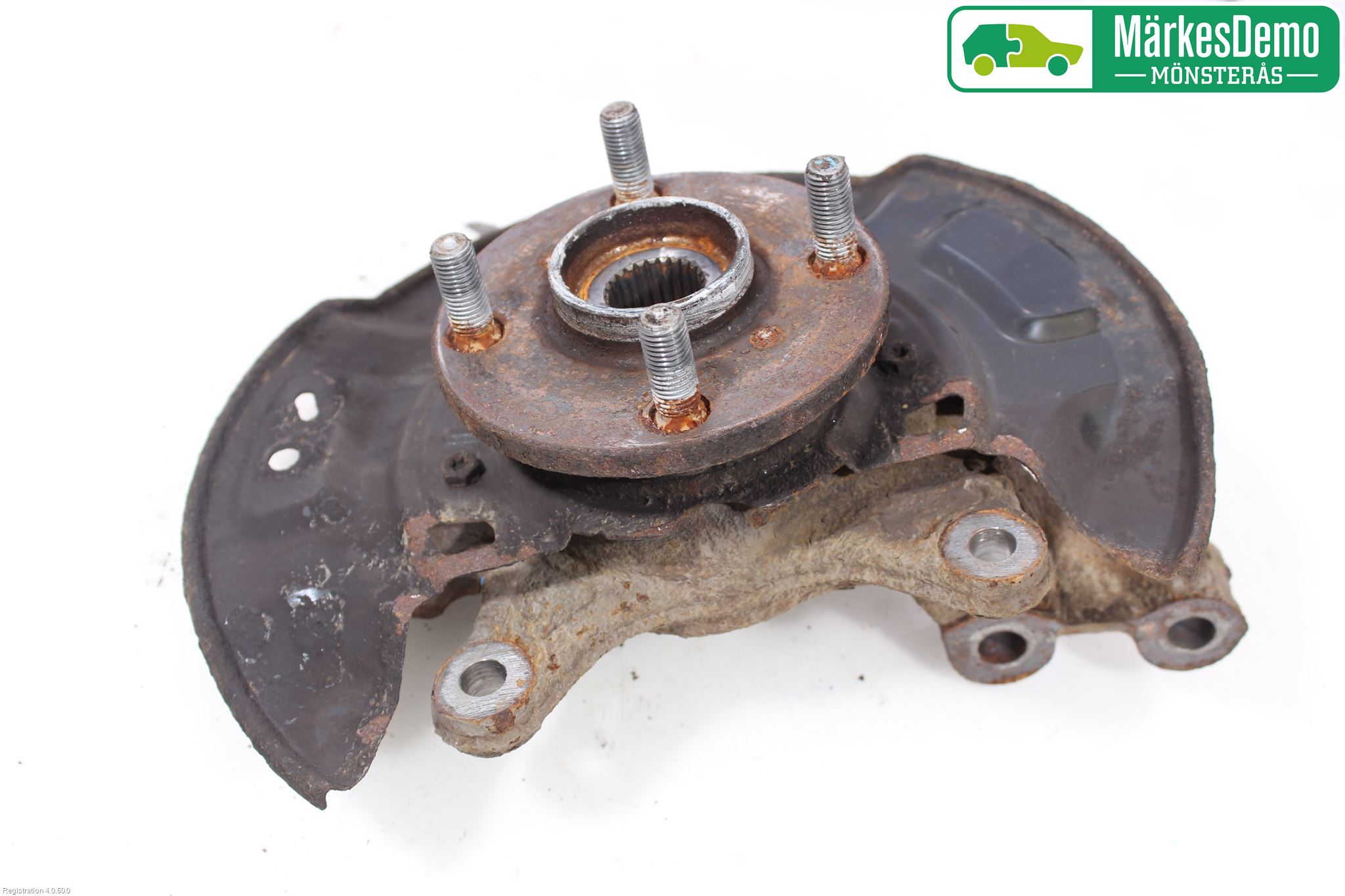 Toyota YARIS XP130 12-14 Styrspindel Lagerhus Hö