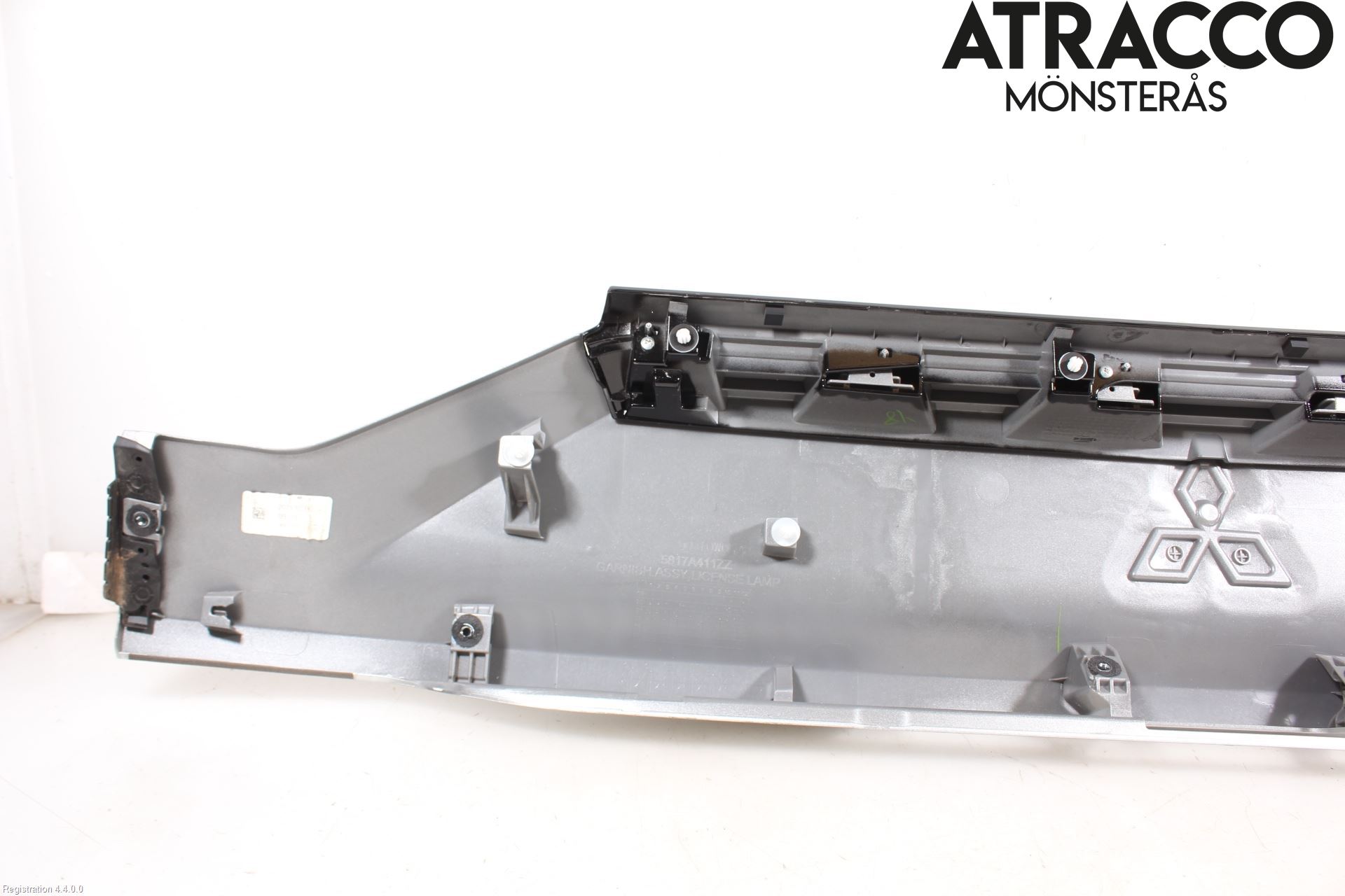 Mitsubishi ECLIPS CROSS List Bak-Baklucka