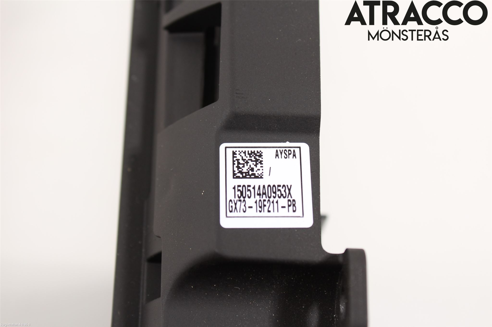 Jaguar XE (X760) 15-24 Instrument-Radio Sarg