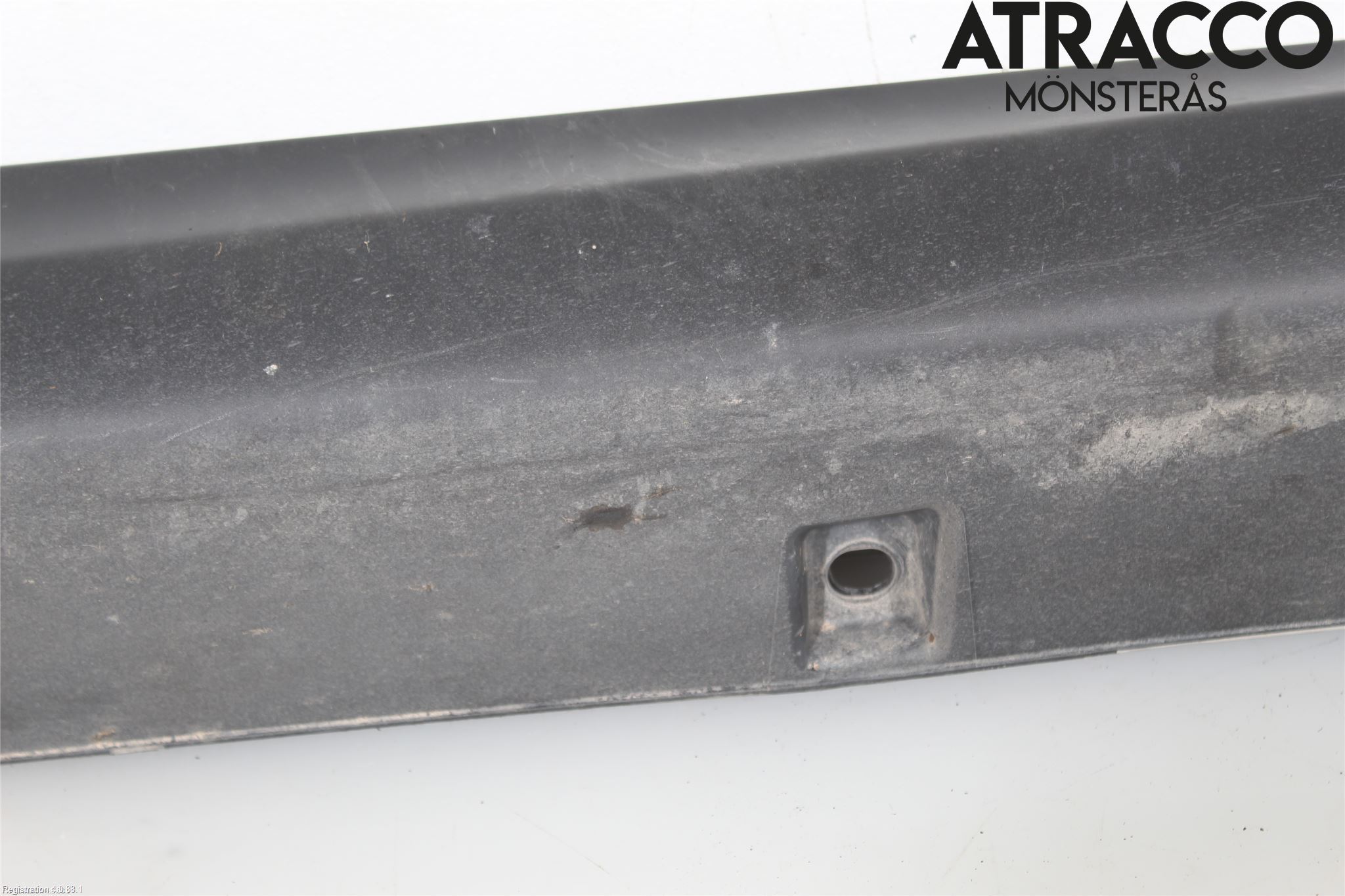 Suzuki VITARA 15- Sidokjol Vä