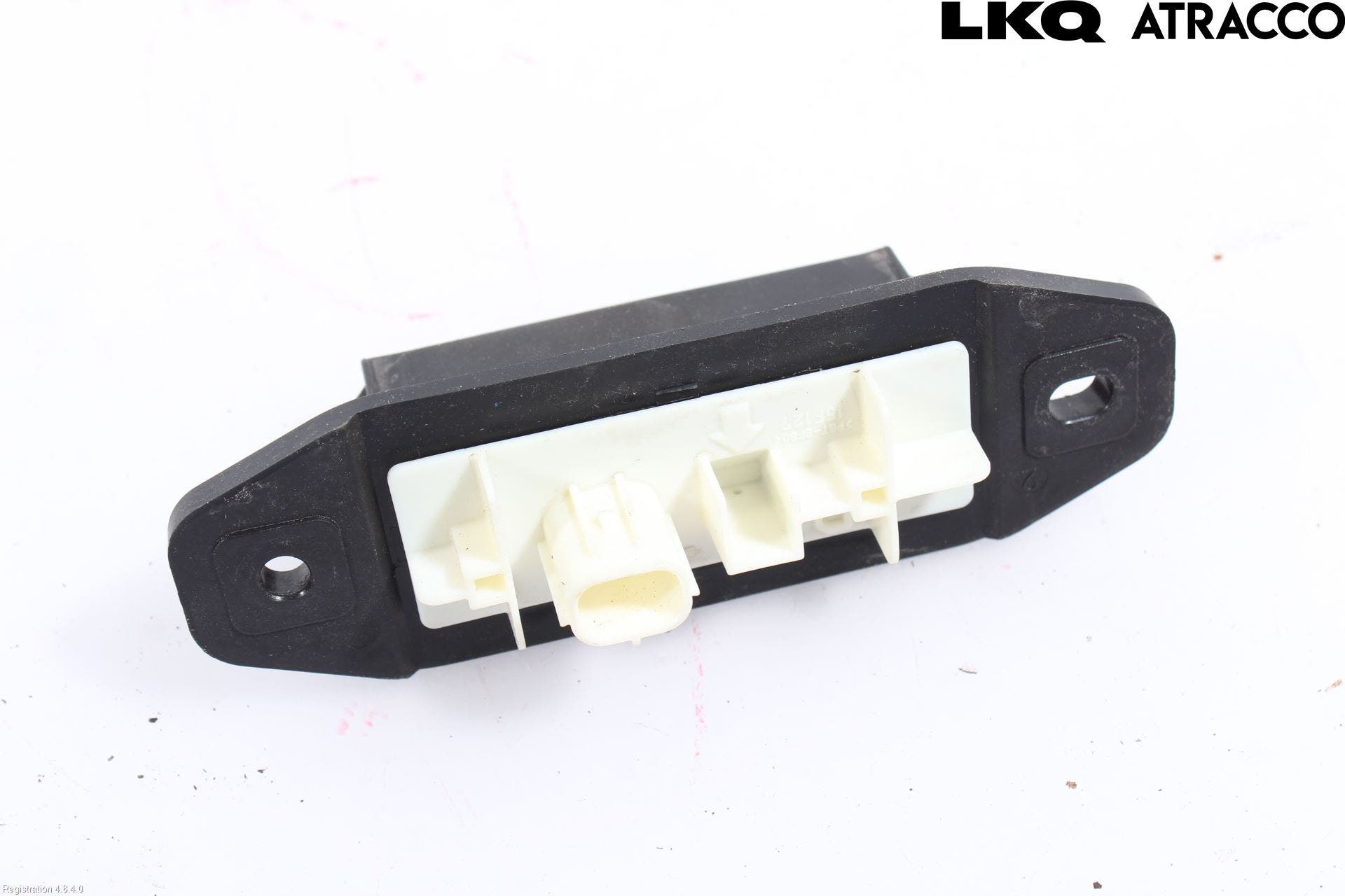 Toyota COROLLA 19- Bakluckehandtag