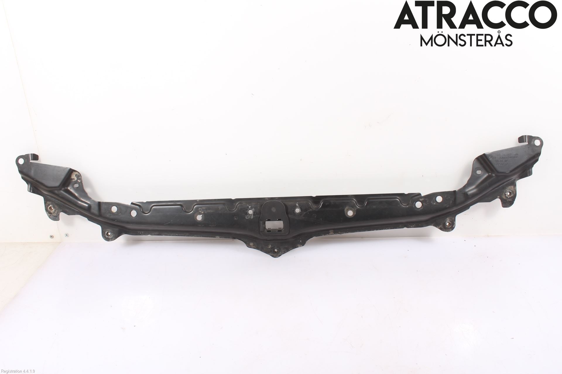 BMW 5 E60/61 Sed/Tou 02-10 Front Huvlåsplåt-Balk