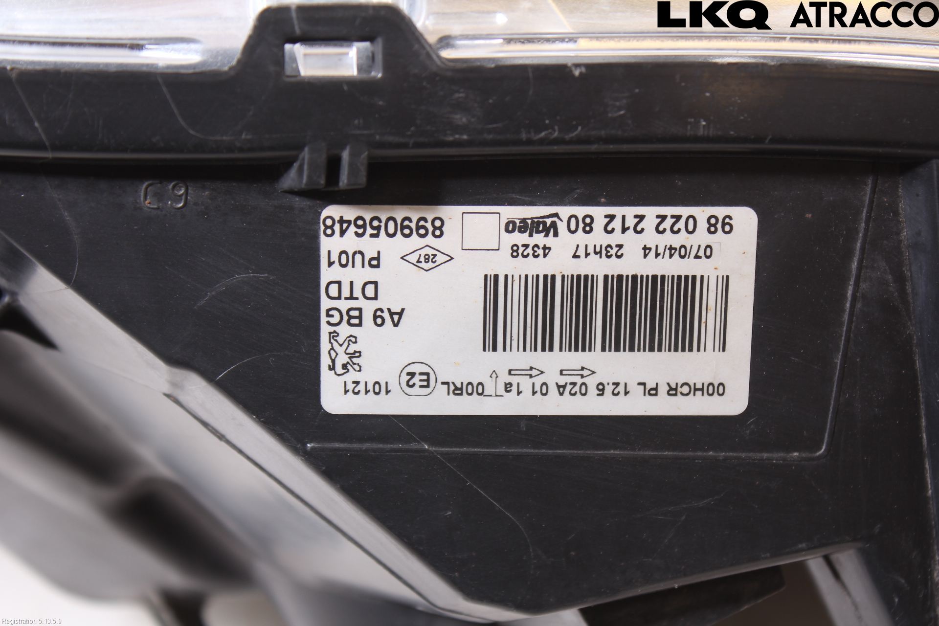 Peugeot 208 12-15 Strålkastare Höger