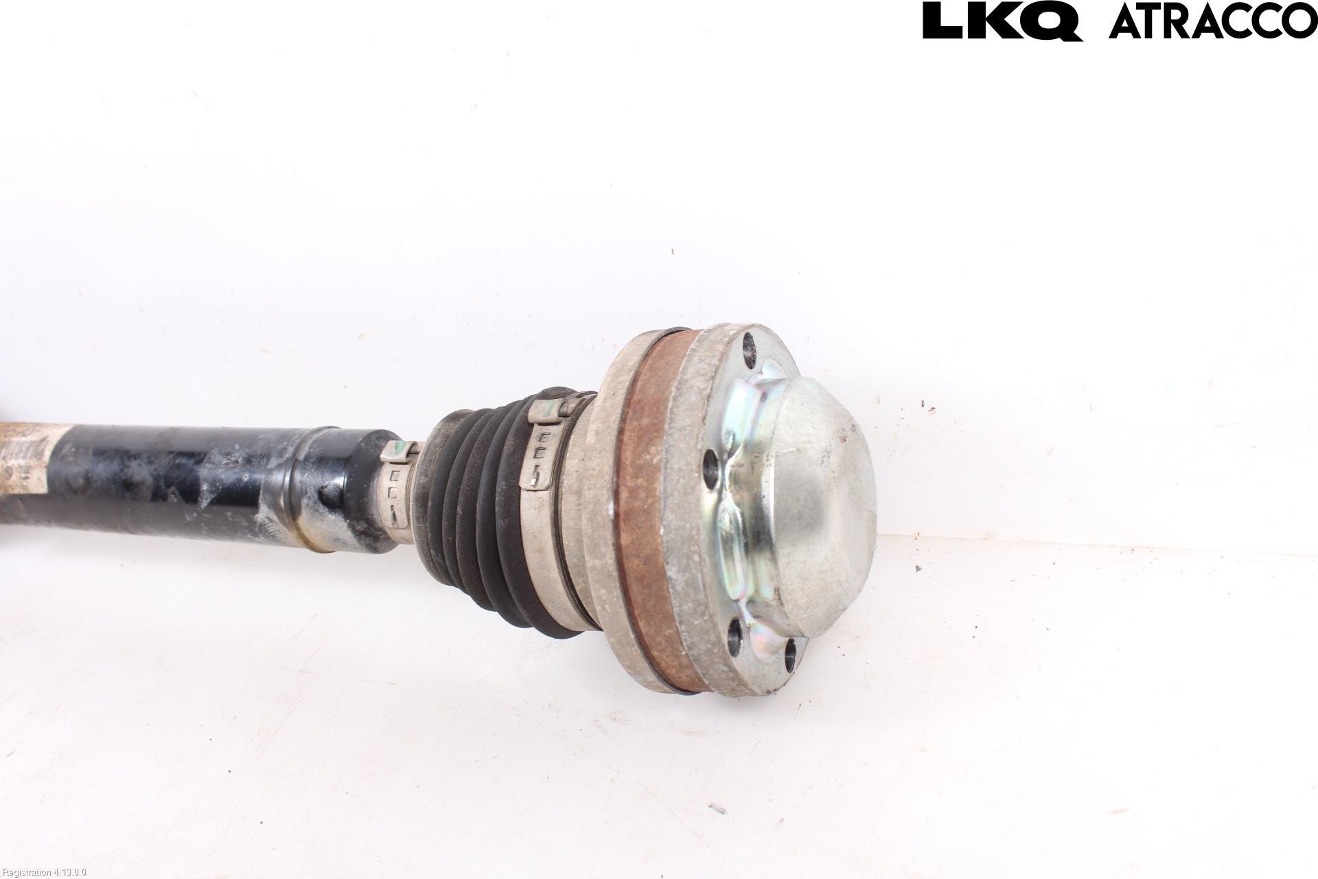 Volkswagen VW PASSAT 11-14 Drivaxel Fram Höger