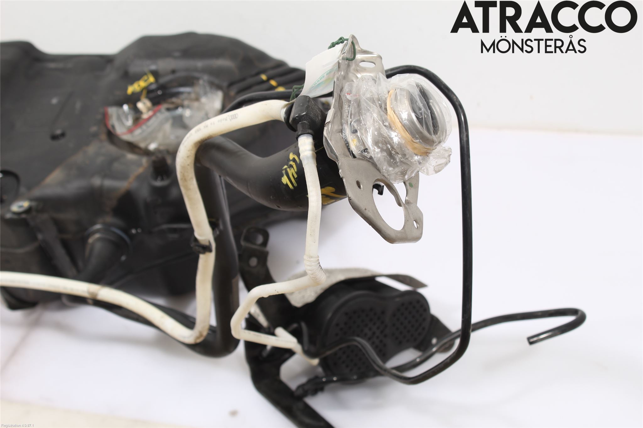 Audi Q5/SQ5 17- Bränsletank Insprutning