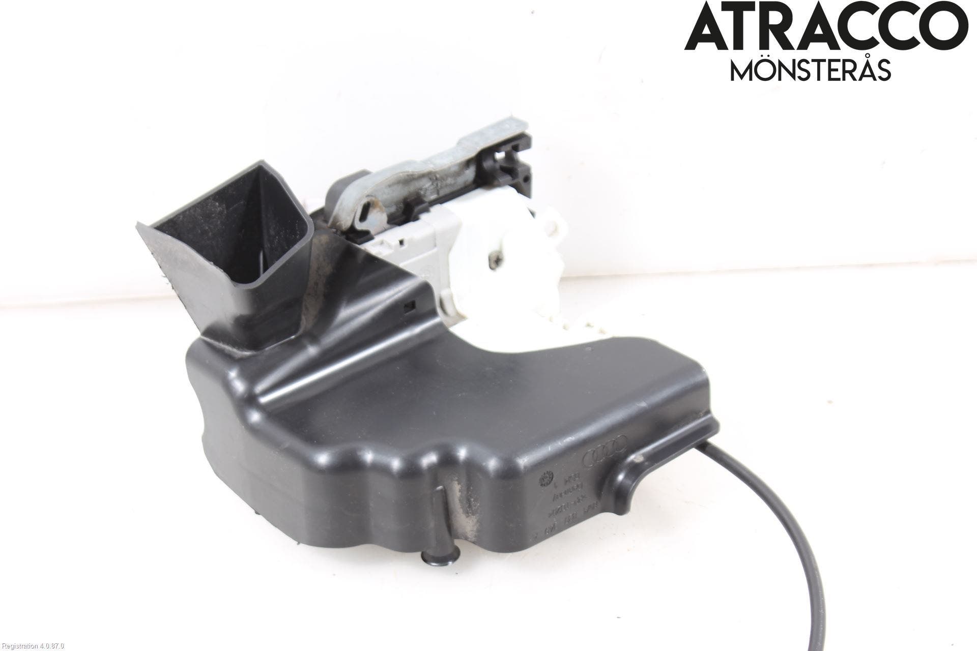 Audi A4/S4 B9 16-19 Låskista-Dörrlås