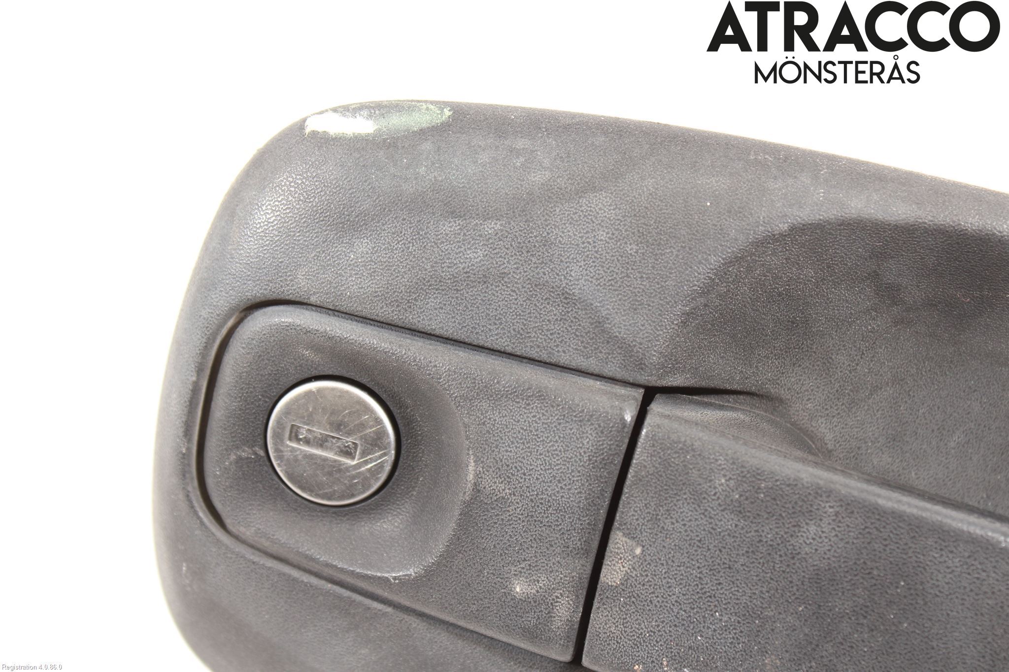 Nissan PRIMASTAR Dörrhandtag Yttre Vä