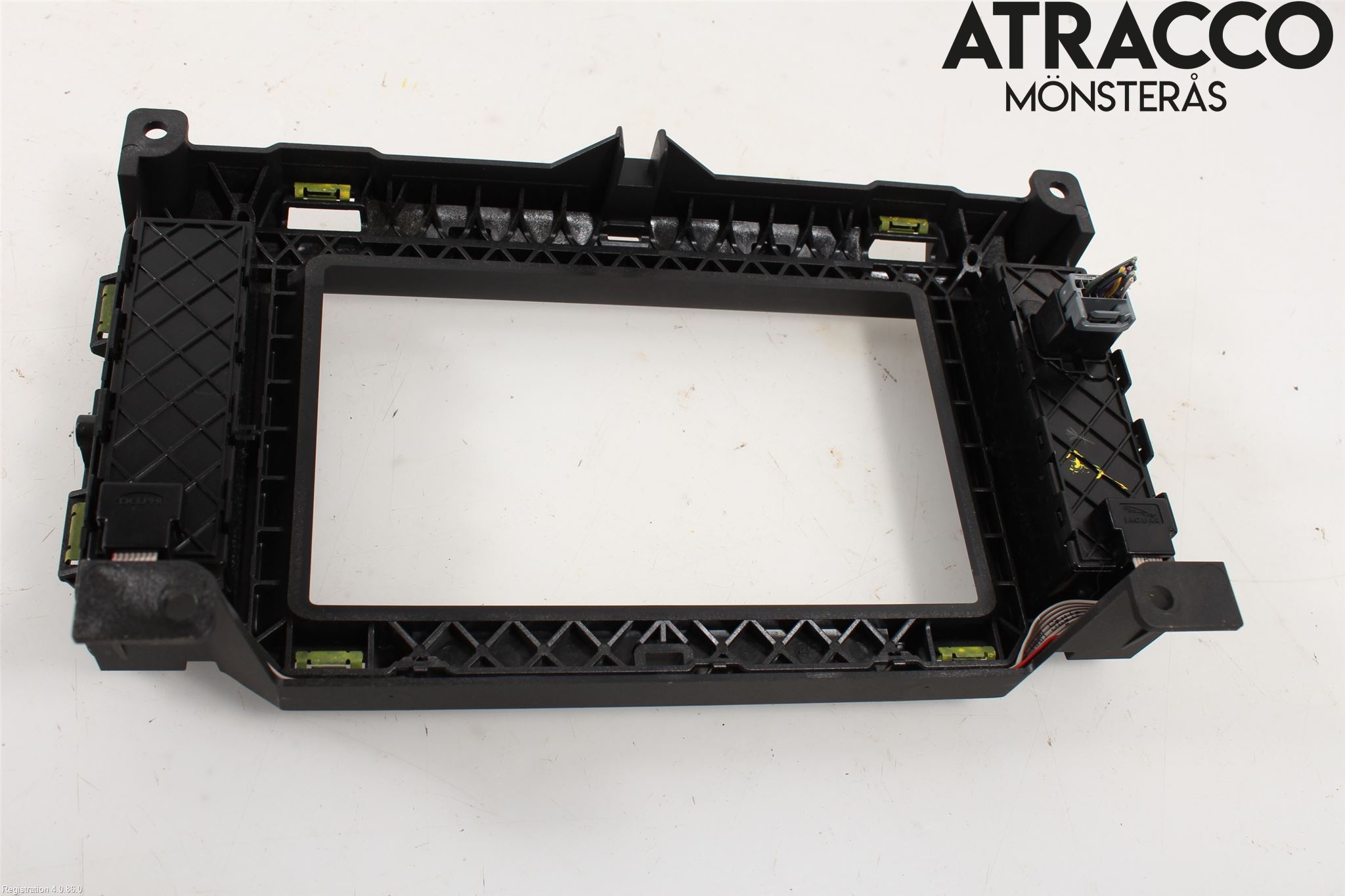Jaguar XE (X760) 15-24 Instrument-Radio Sarg