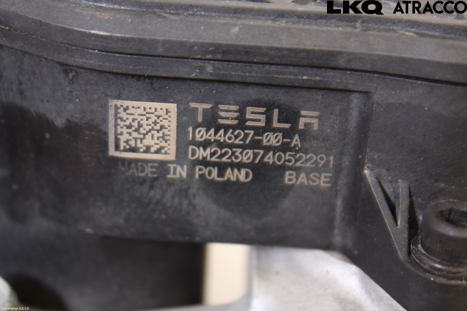 Tesla MODEL Y 21- Bromsok Bak Vänster