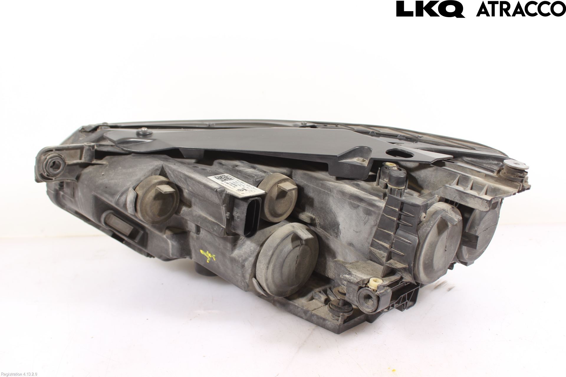 Volkswagen VW PASSAT 15-19 Strålkastare Höger