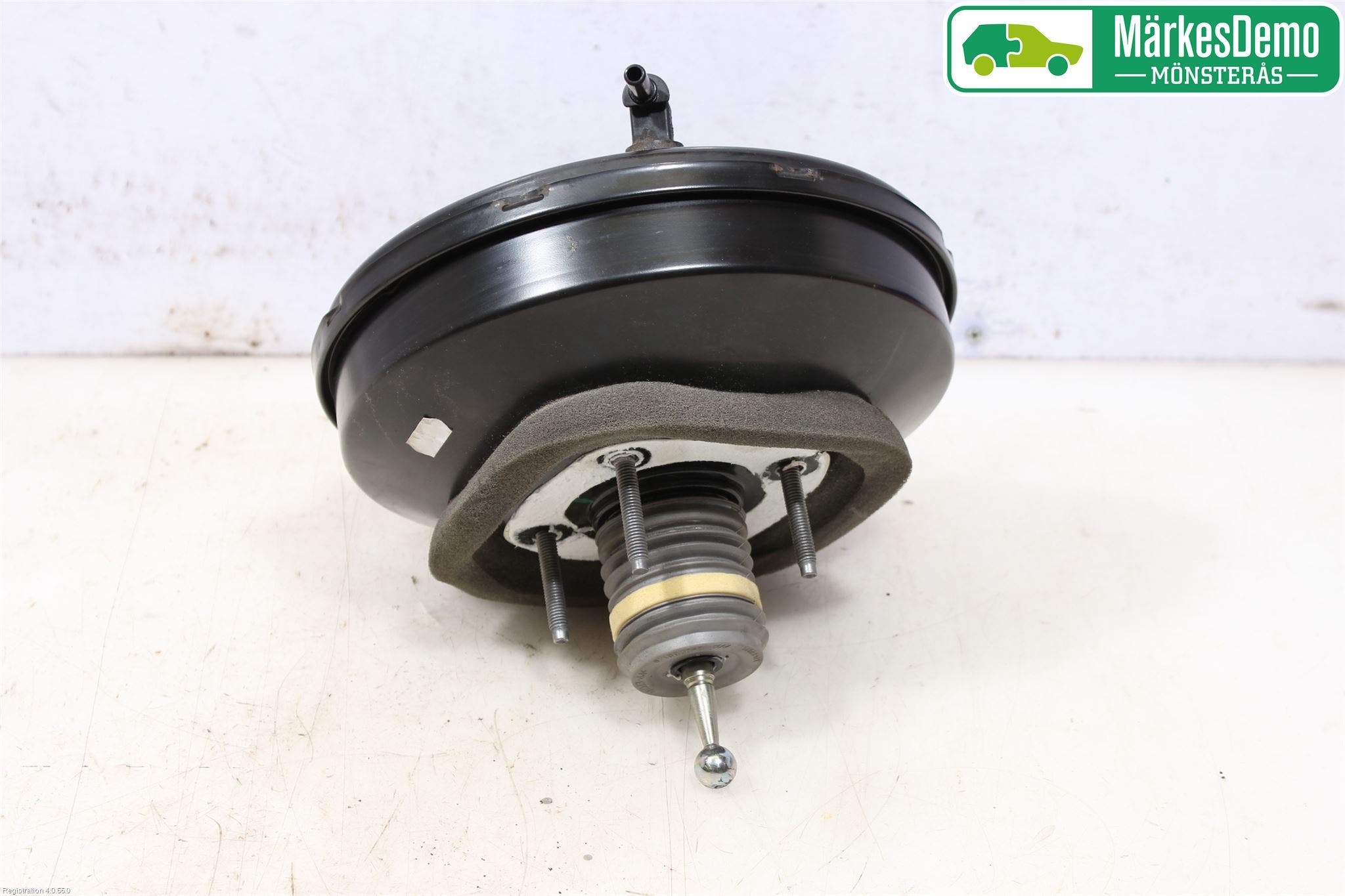 Peugeot 208 12-15 Bromsservo