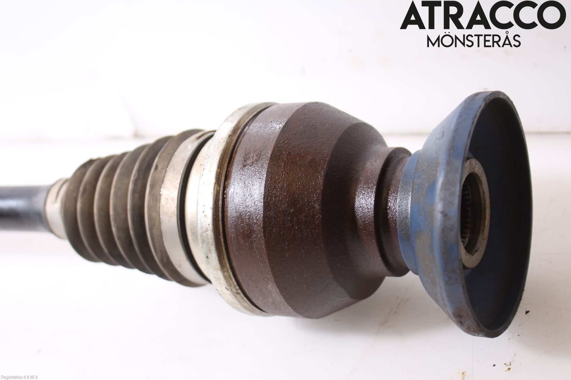 Volkswagen VW TIGUAN 07-16 Drivaxel Fram Höger