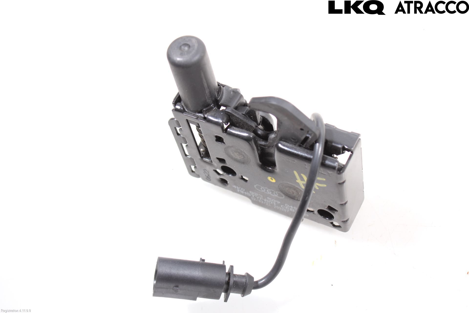 Audi A6 F2/C8 19- Huvlås