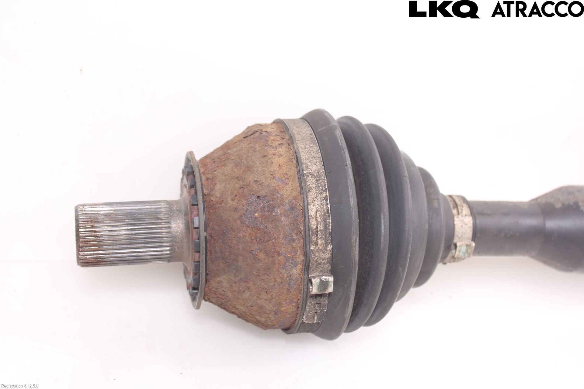Volvo XC70 14-16 Drivaxel Fram Höger