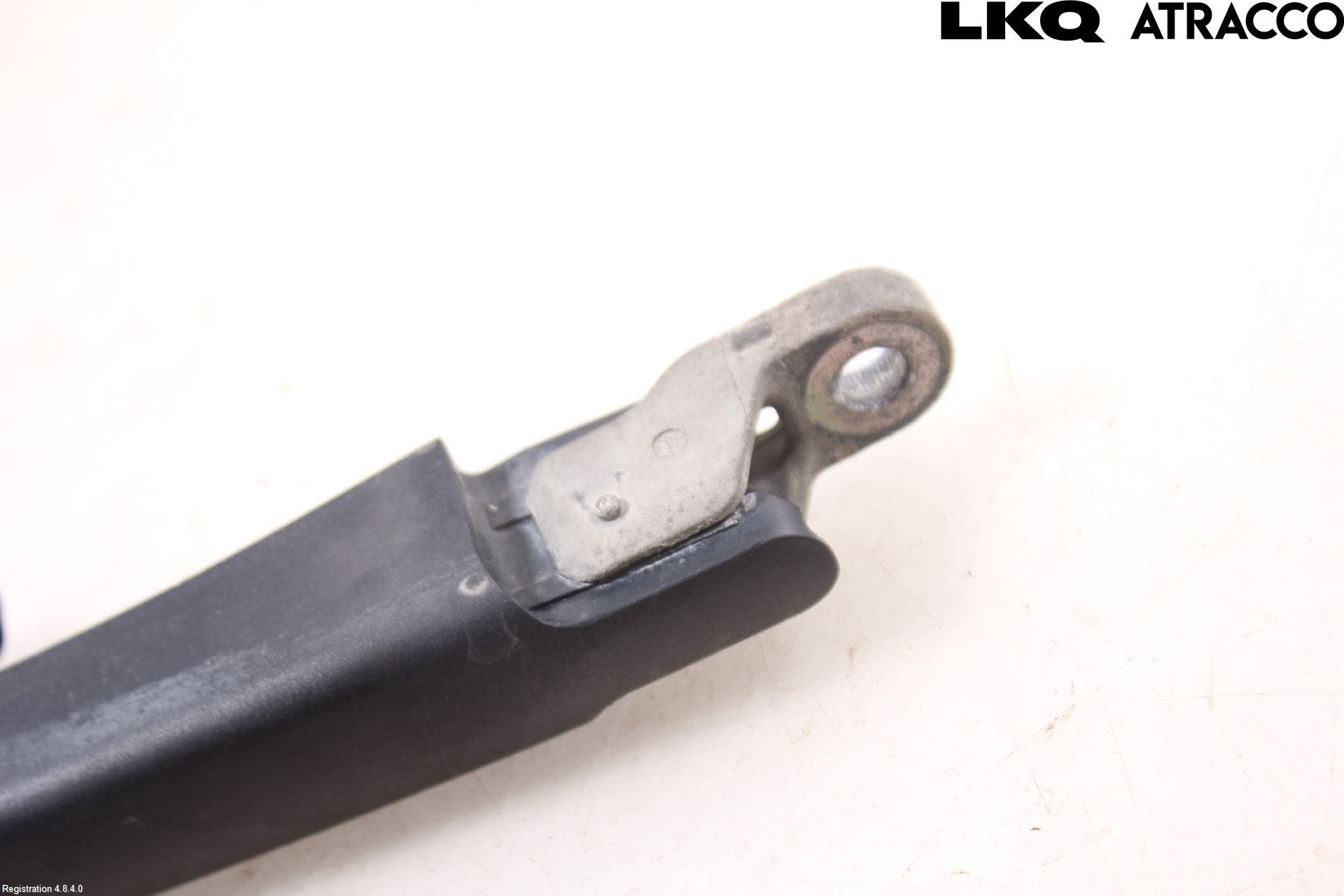 Volvo V60 14-18 Torkararm-Bakruta