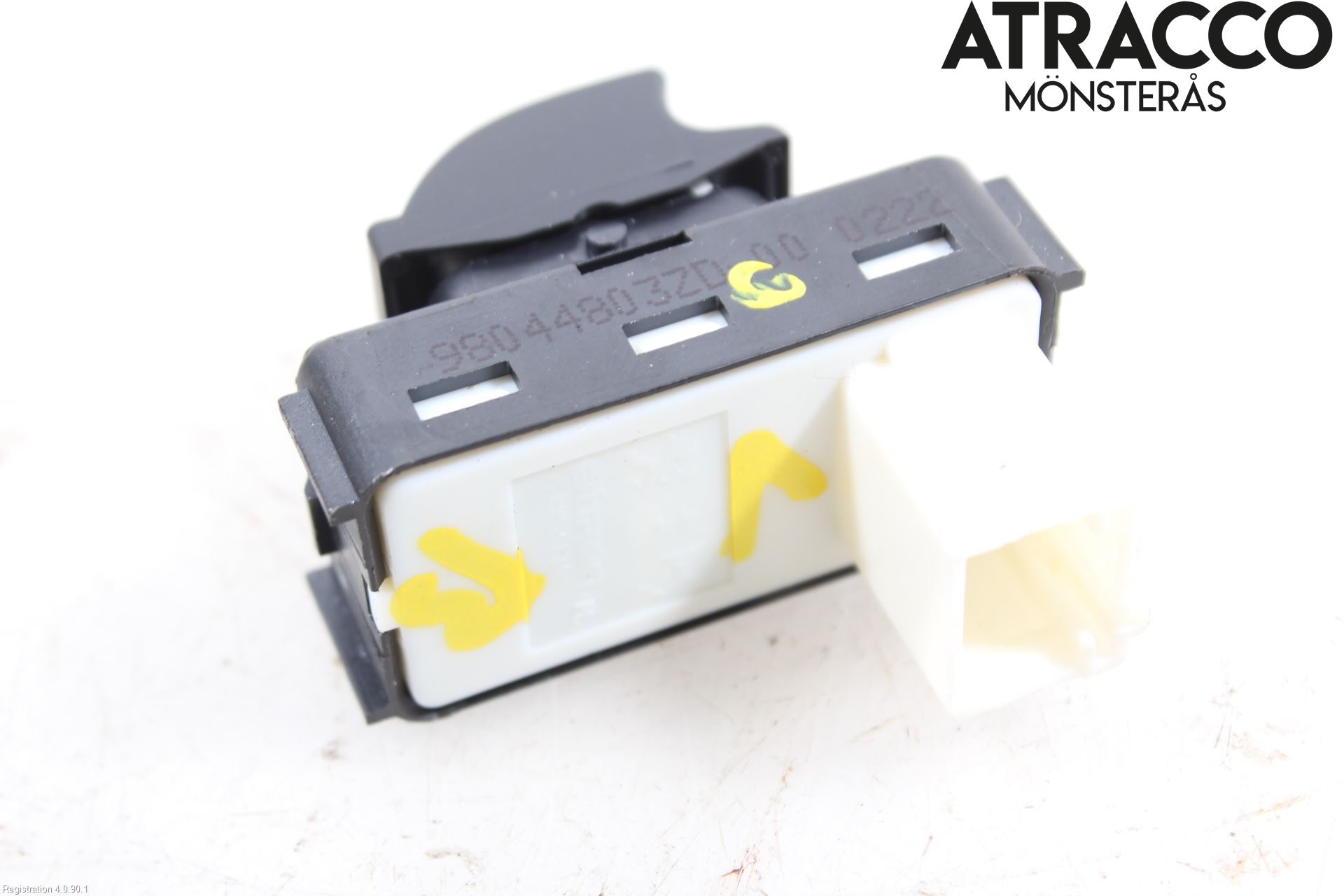 Peugeot 2008/E-2008 20- Strömställare Elhiss