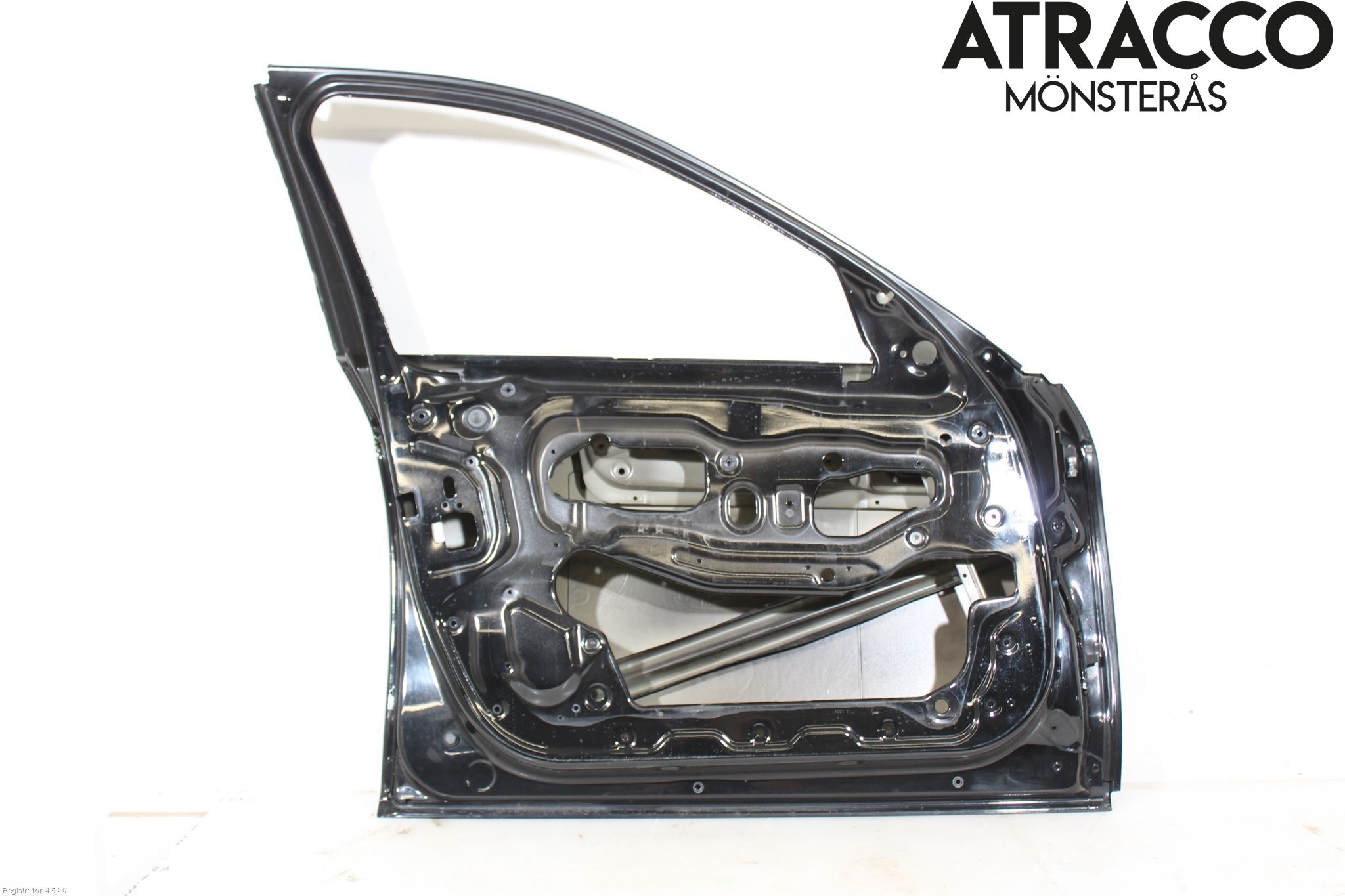BMW 5 F10/F11/F18 09-17 Dörr Fram Vänster