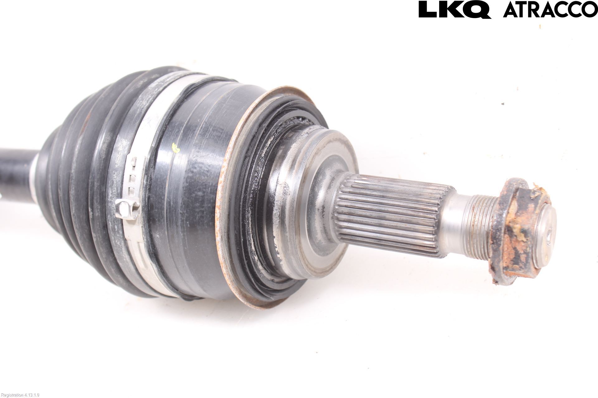 Toyota HILUX 16- Drivaxel Fram Höger
