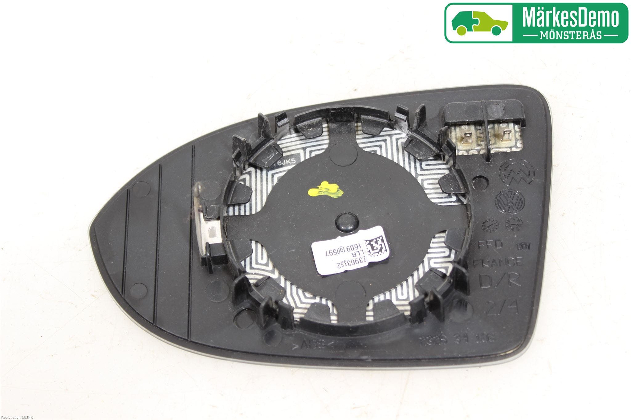 Volkswagen VW PASSAT 15-19 Spegelglas Hö