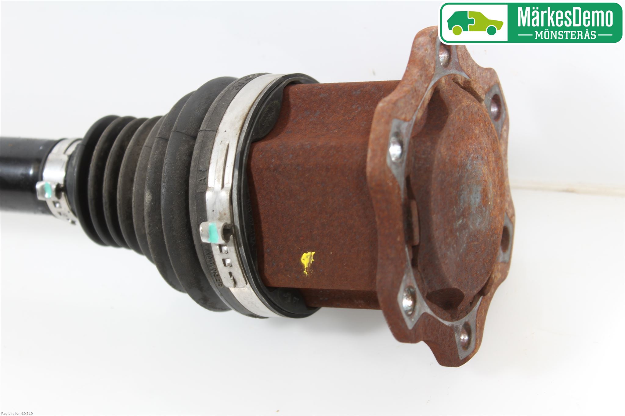 Audi A4/S4 08-11 Drivaxel Fram Vänster