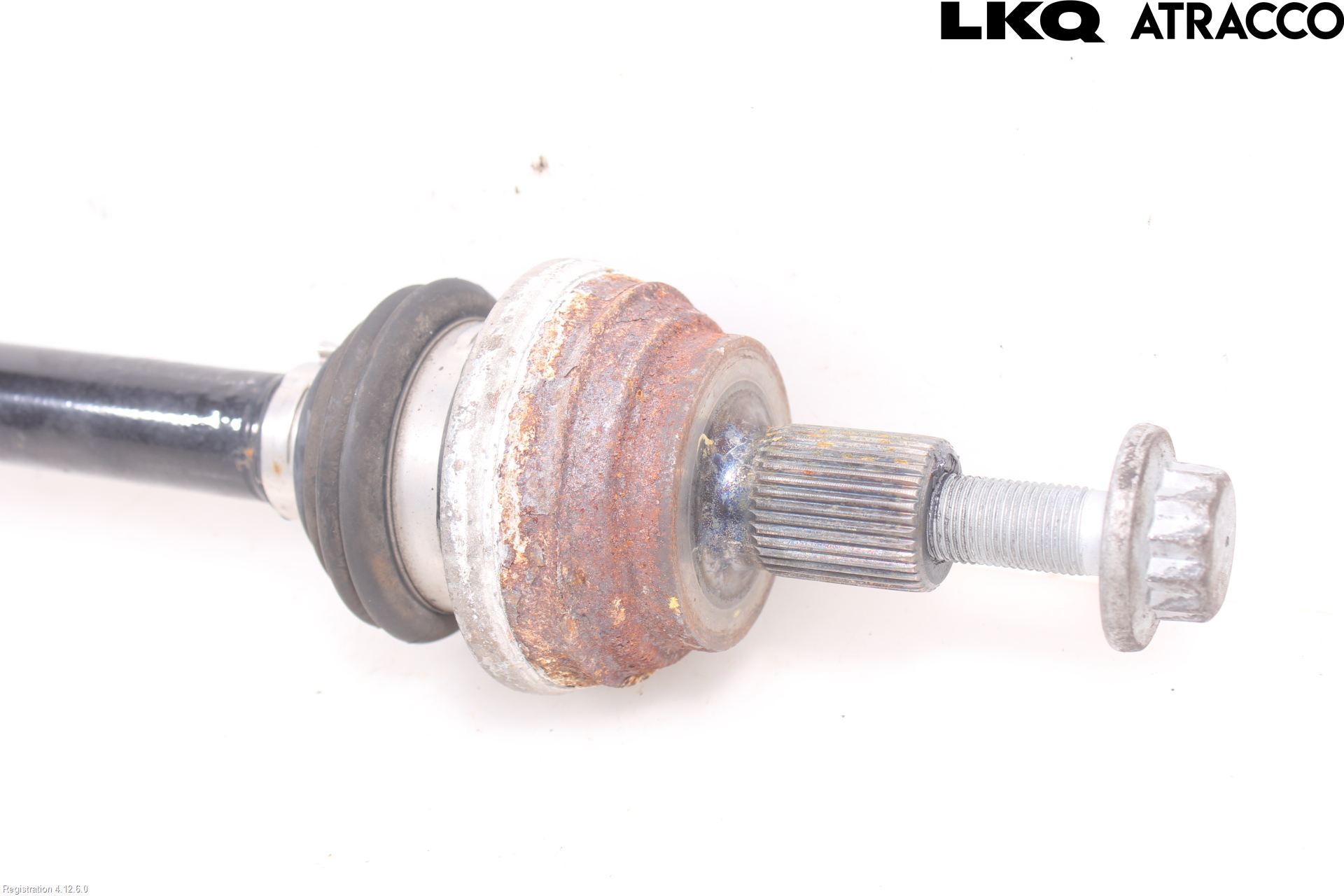 Volkswagen VW T-ROC 18- Drivaxel Bak Vänster