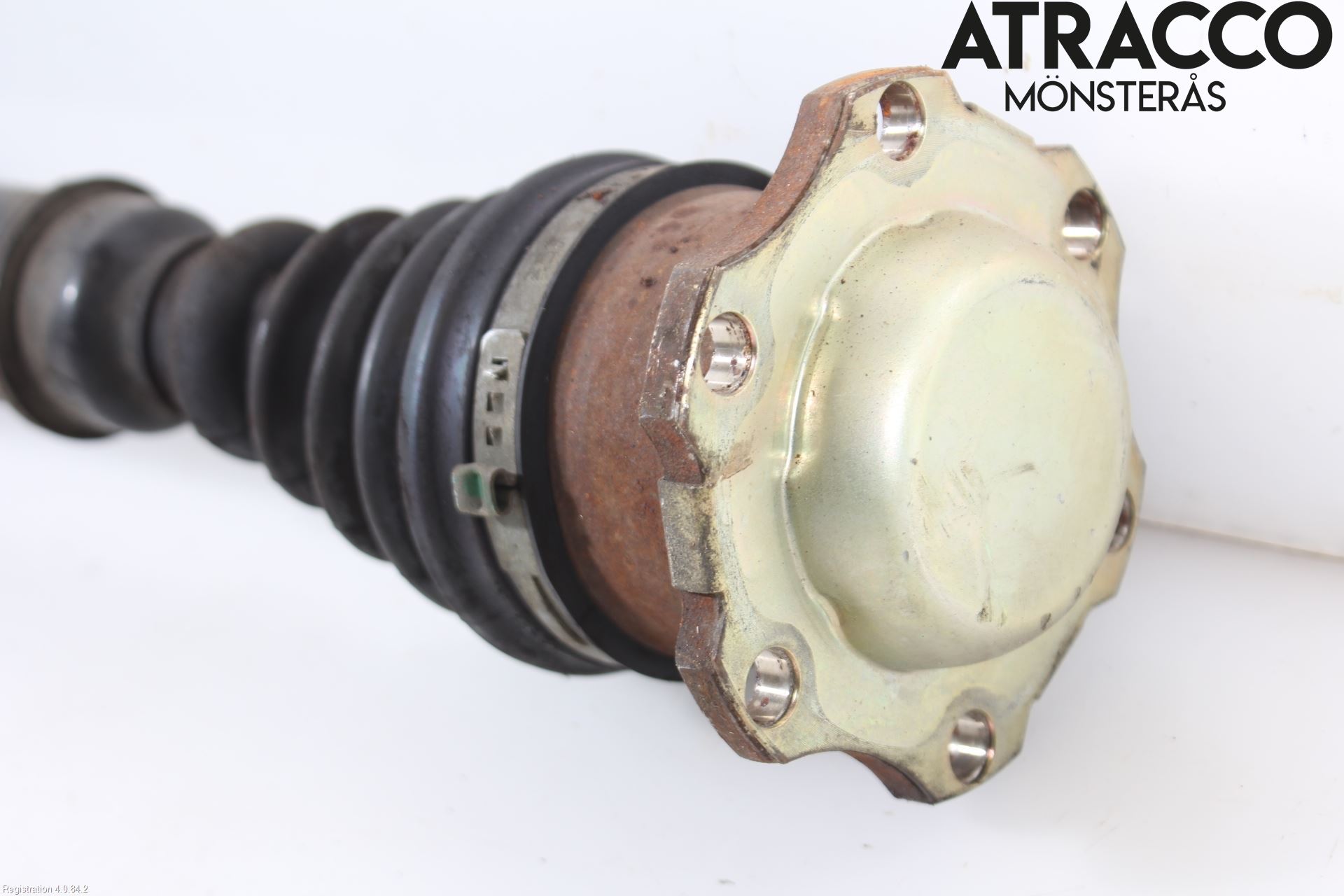 Audi A4/S4 01-05 Drivaxel Fram Vänster