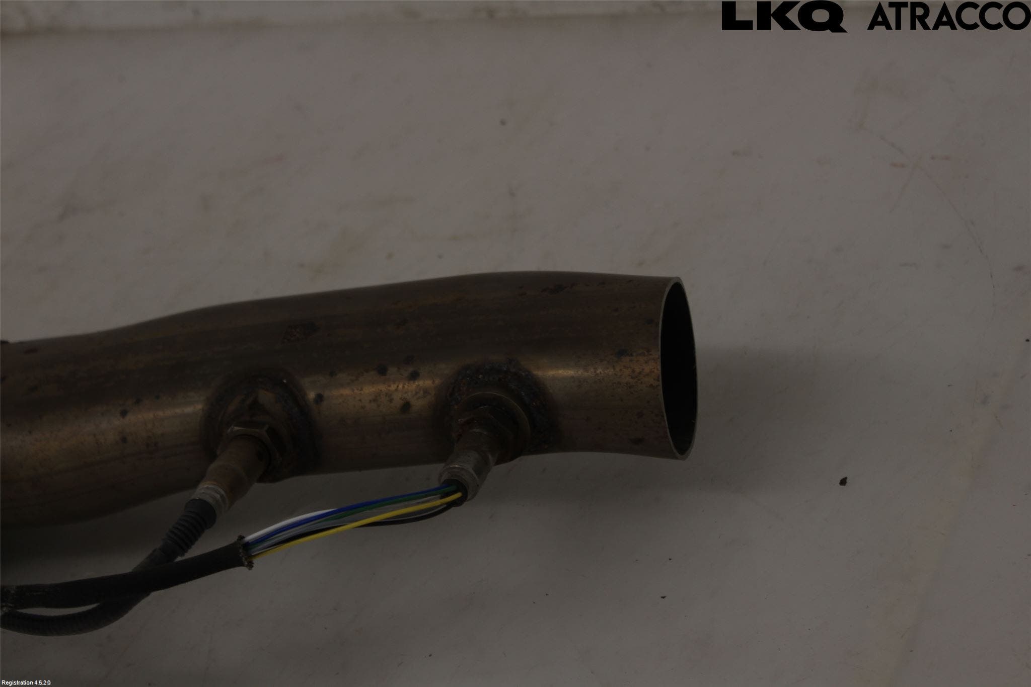 BMW 5 G30/G31/F90 17-23 Avgas Främre Rör