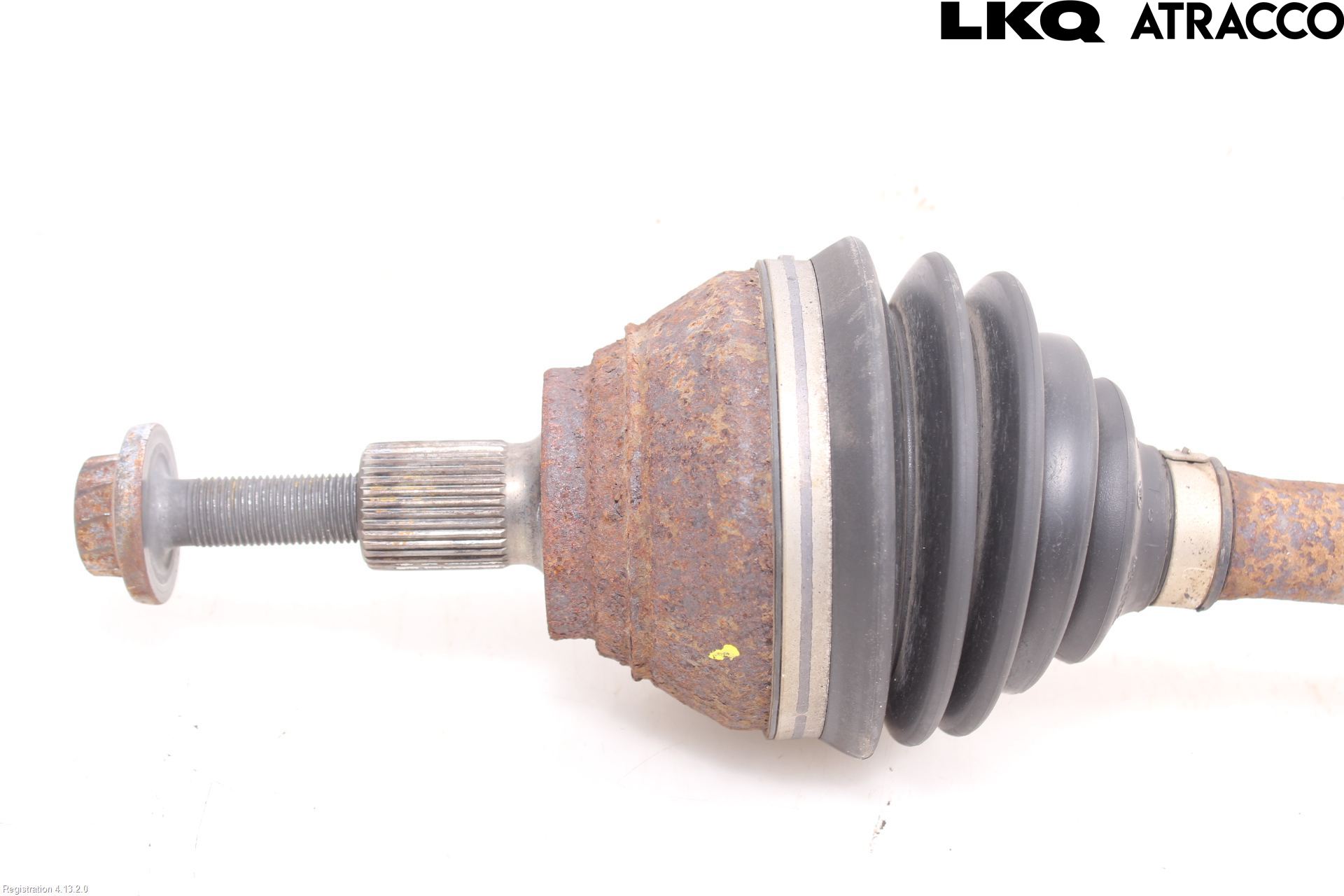 Volkswagen VW PASSAT 15-19 Drivaxel Fram Vänster