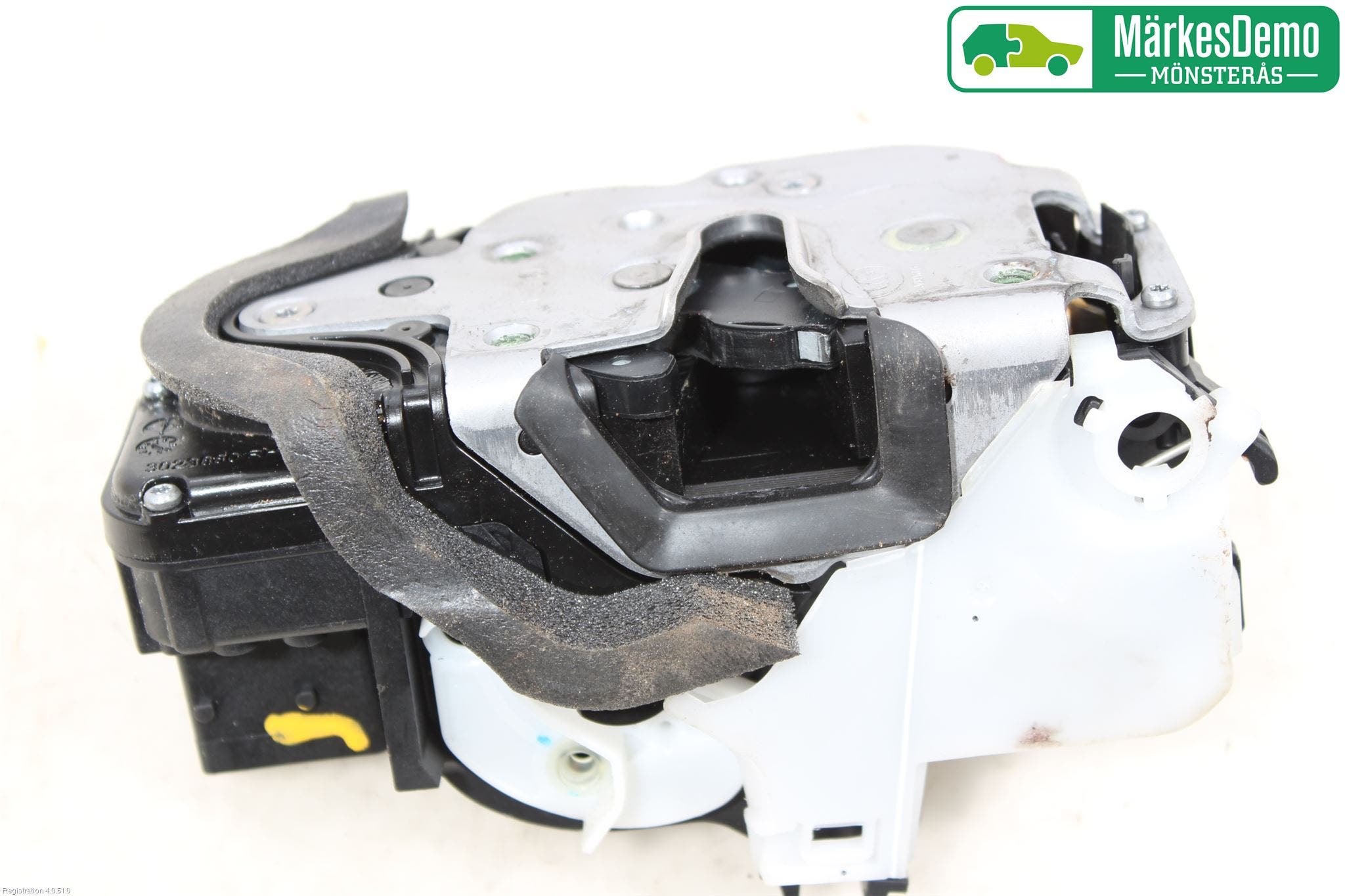 Opel ASTRA J 10-15 Låskista-Dörrlås