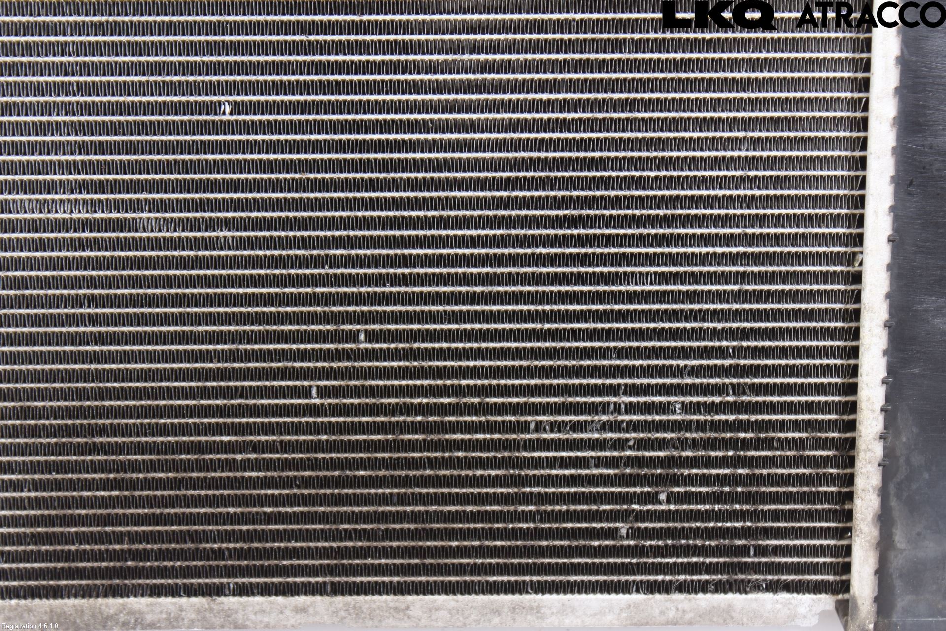 Toyota AVENSIS 16-18 Kylare Man