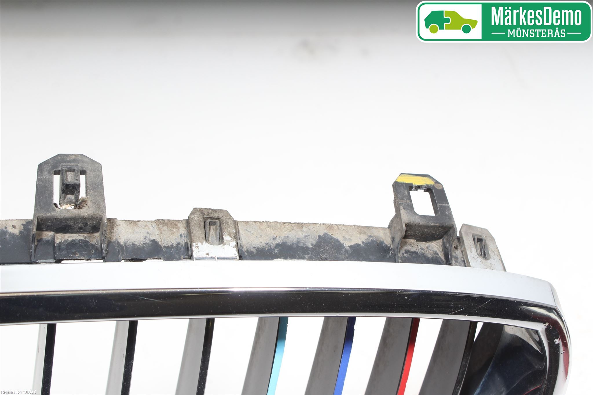 BMW 5 E60/61 Sed/Tou 02-10 Grilldel Vänster