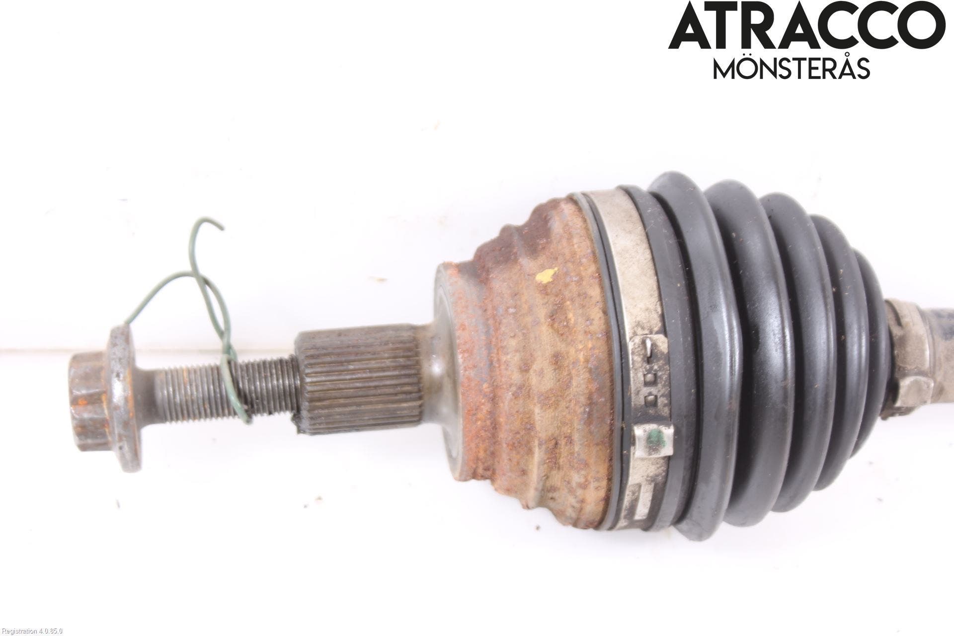 Volkswagen VW GOLF PLUS/CROSS GOLF 04-14 Drivaxel Fram Vänster