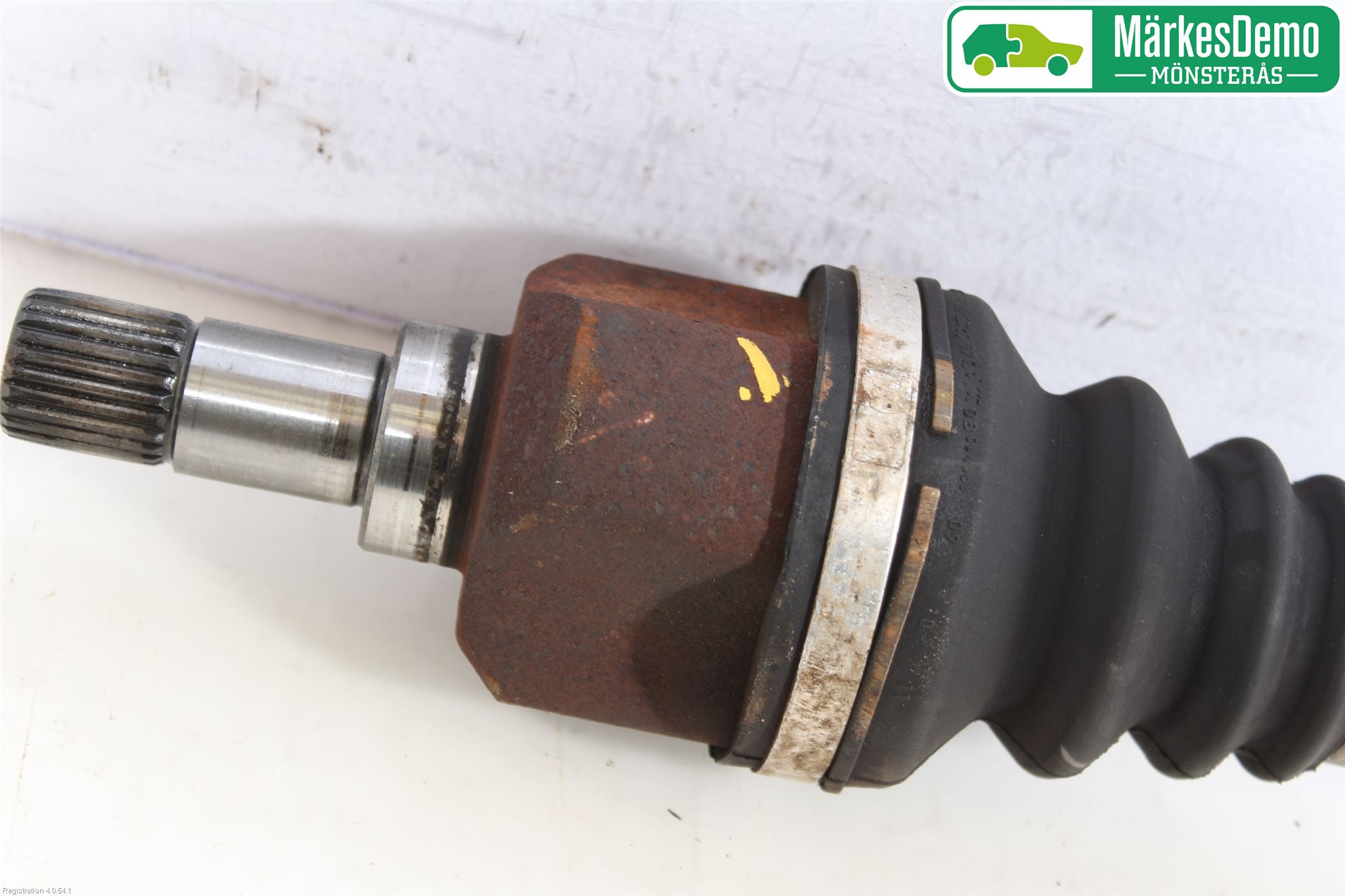 Peugeot PARTNER 08-15 Drivaxel Fram Vänster