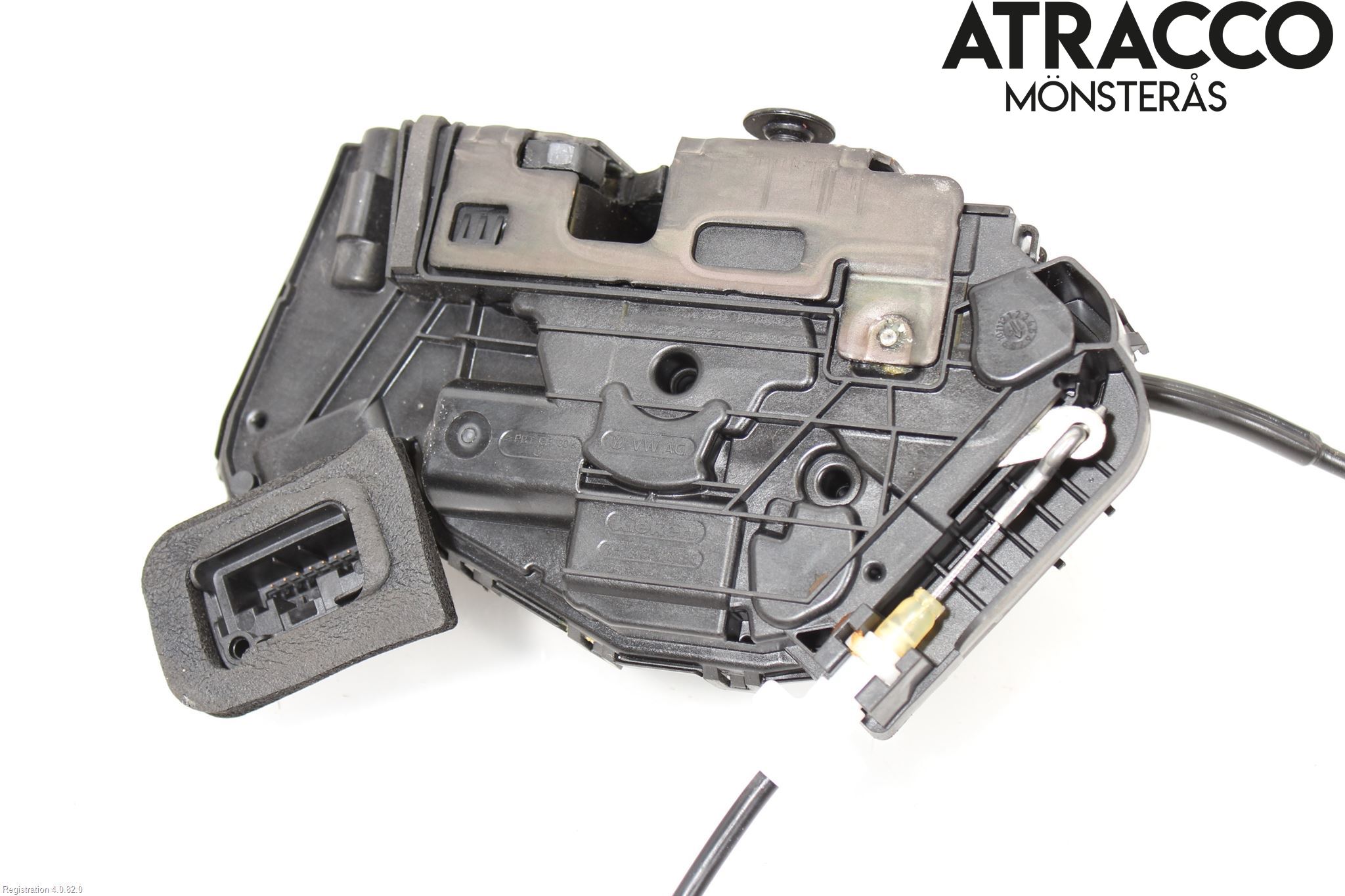 Volkswagen VW ARTEON 17- Låskista-Dörrlås