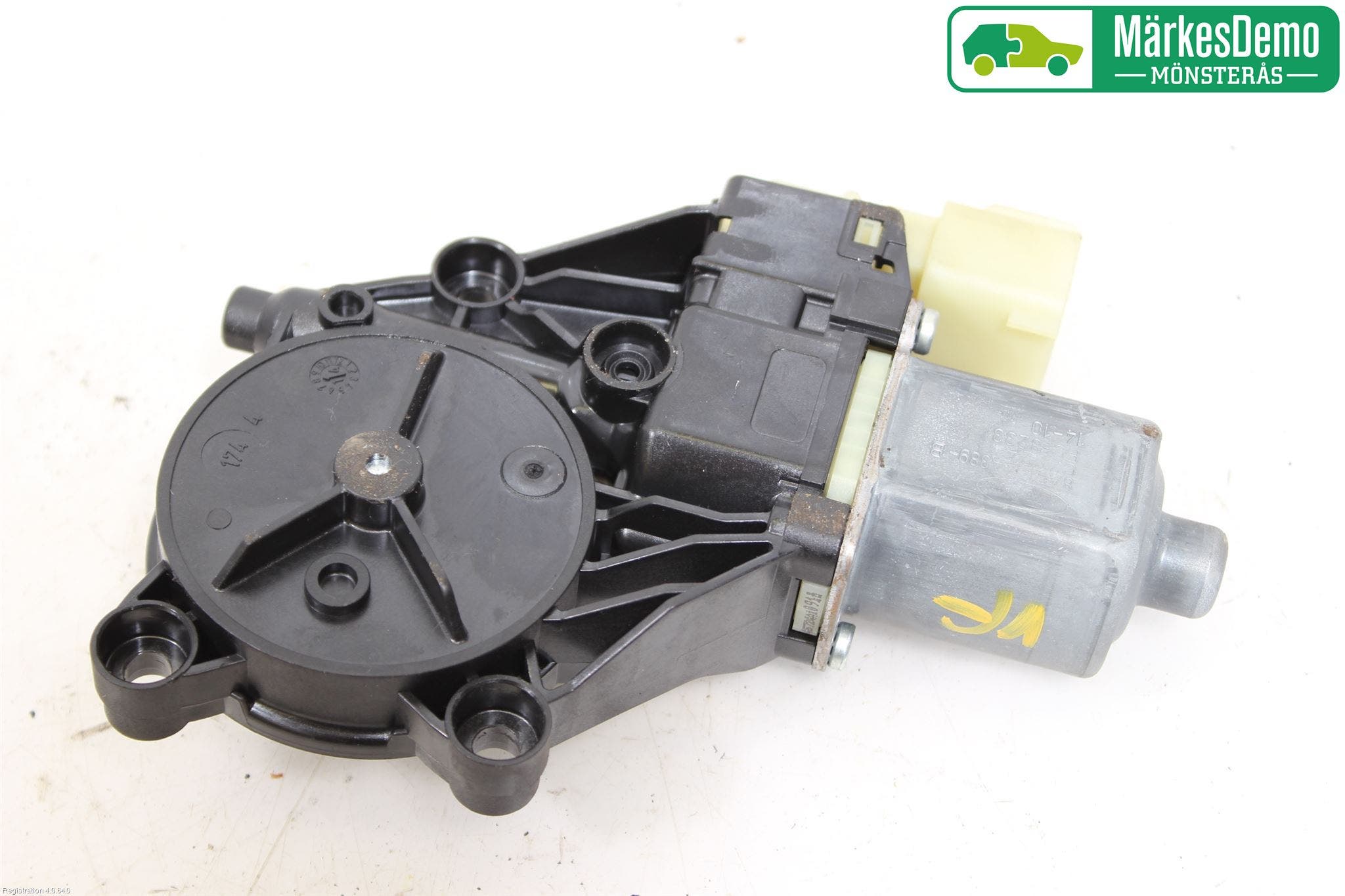 Ford FIESTA 13-17 Fönsterhissmotor