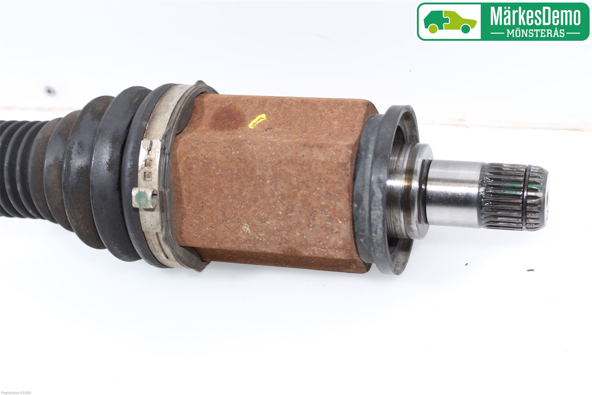 BMW X1 E84 10-15 Drivaxel Fram Vänster