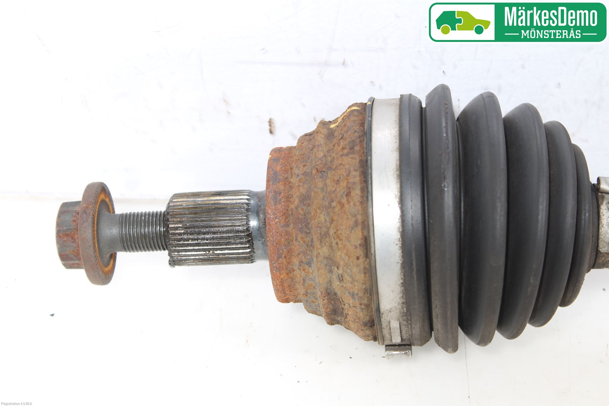 Volkswagen VW GOLF V 04-09 Drivaxel Fram Vänster