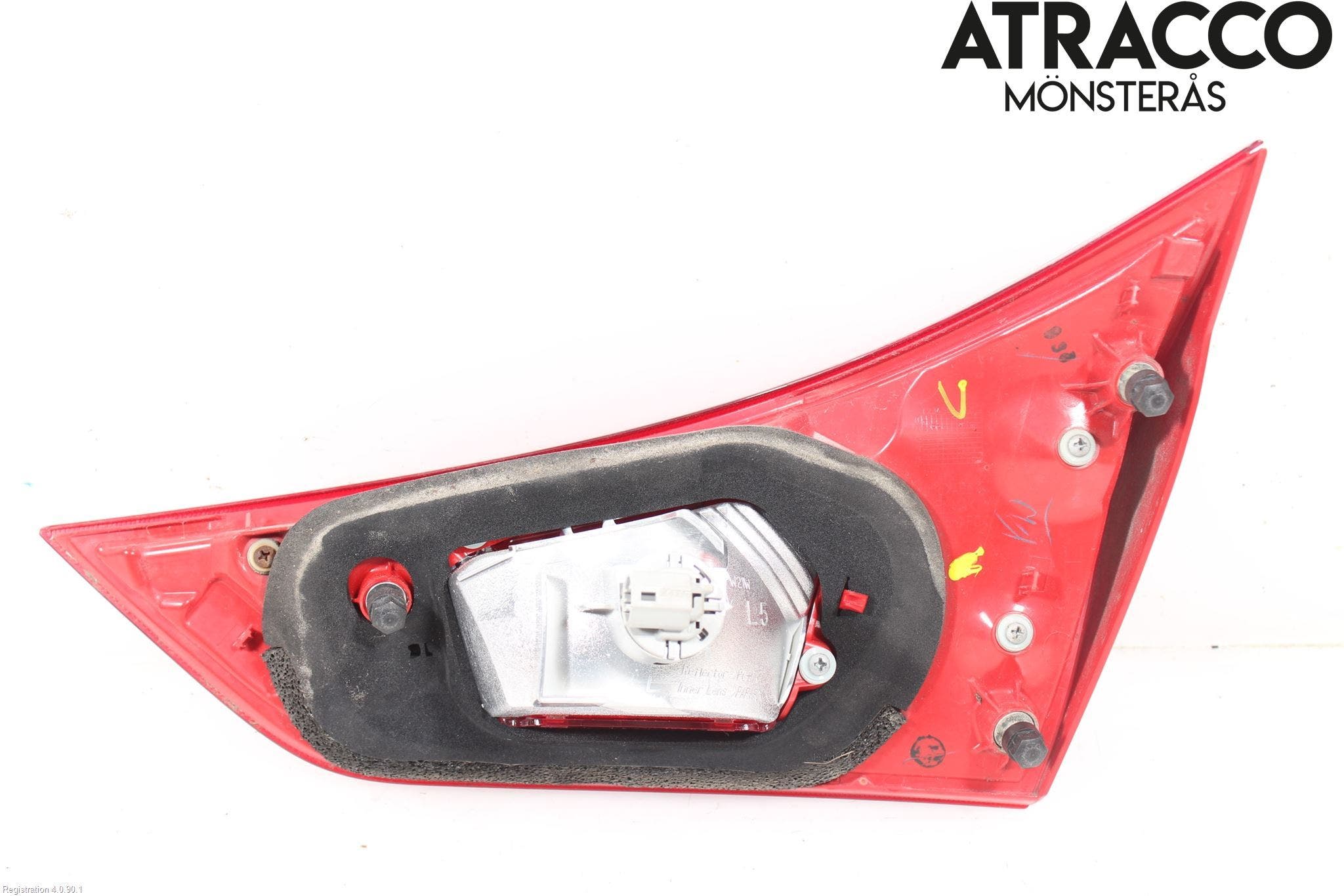 Toyota AURIS 13-19 Bakljus Lucka Vä