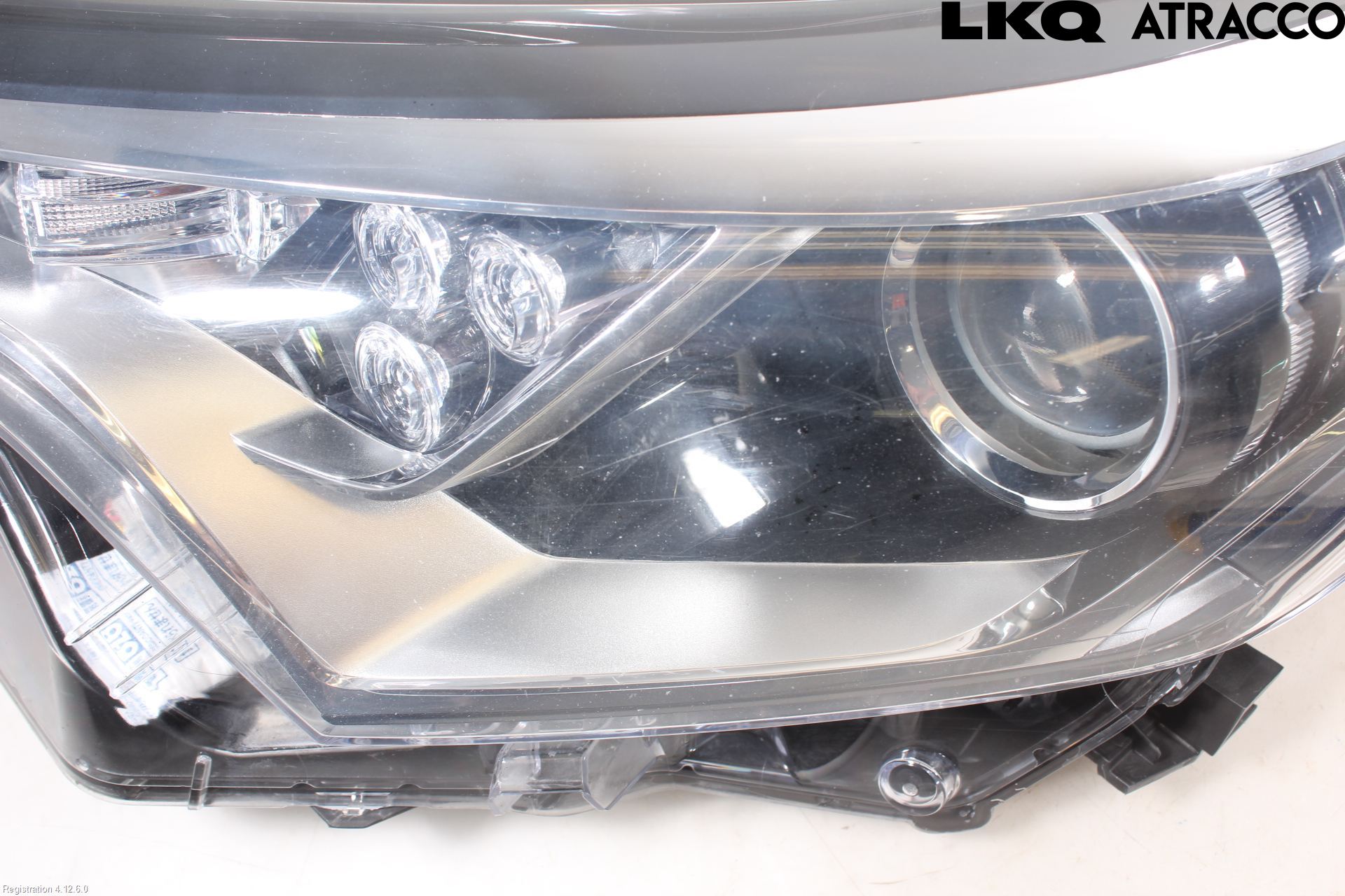 Toyota C-HR 16-23 Strålkastare Vänster