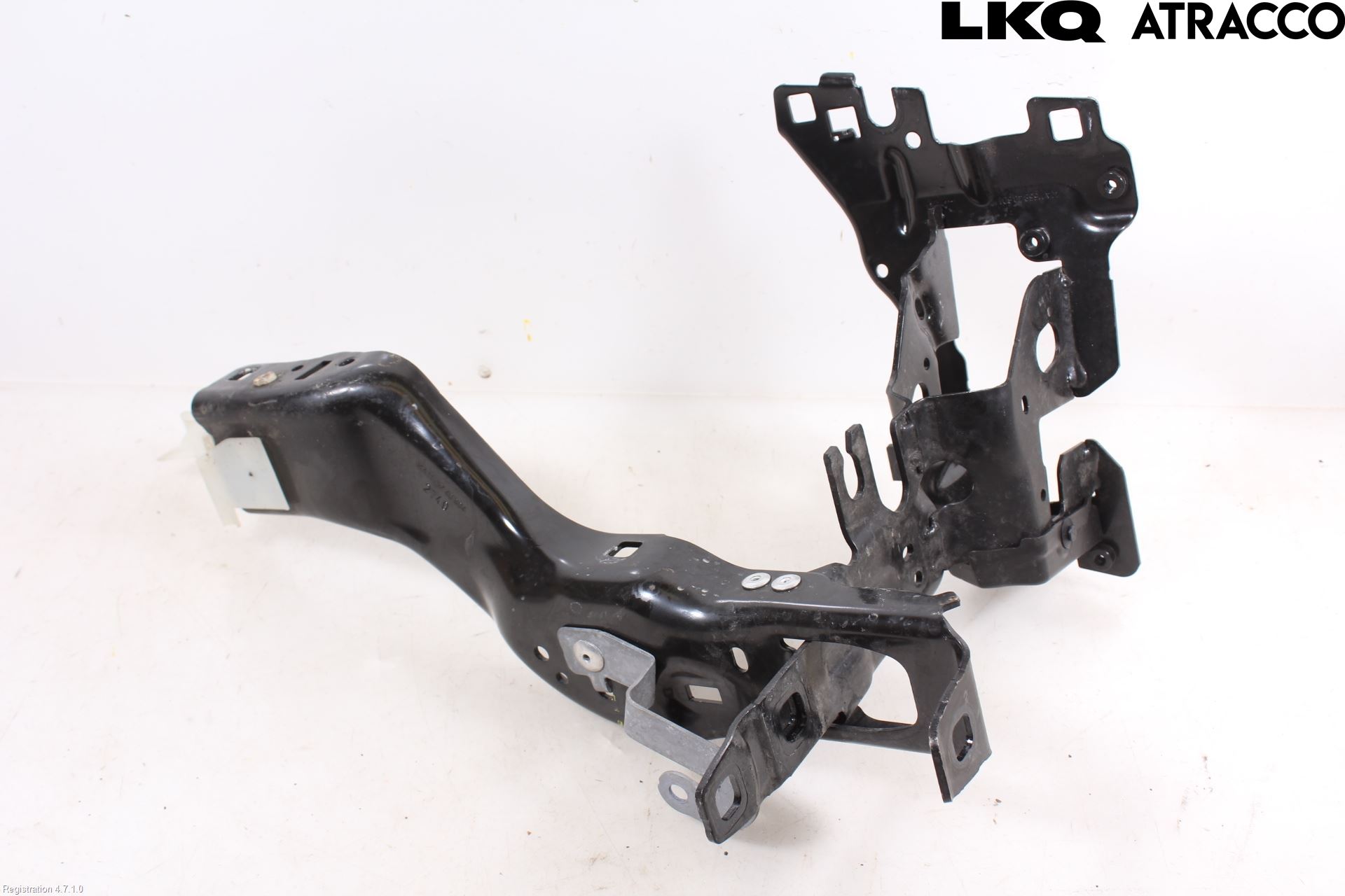 BMW 5 G30/G31/F90 17-23 Front Huvlåsplåt-Balk