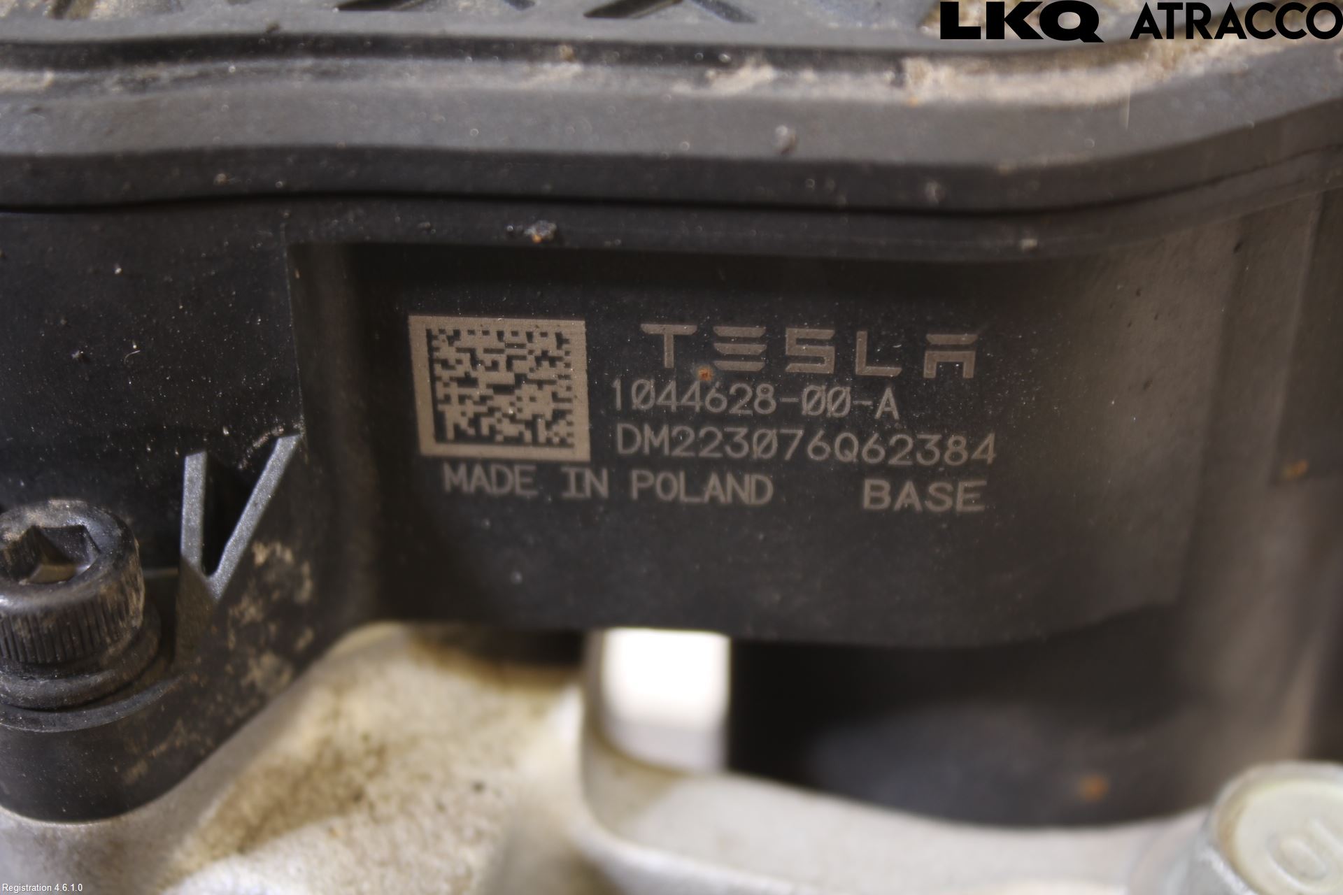 Tesla MODEL Y 21- Bromsok Bak Höger