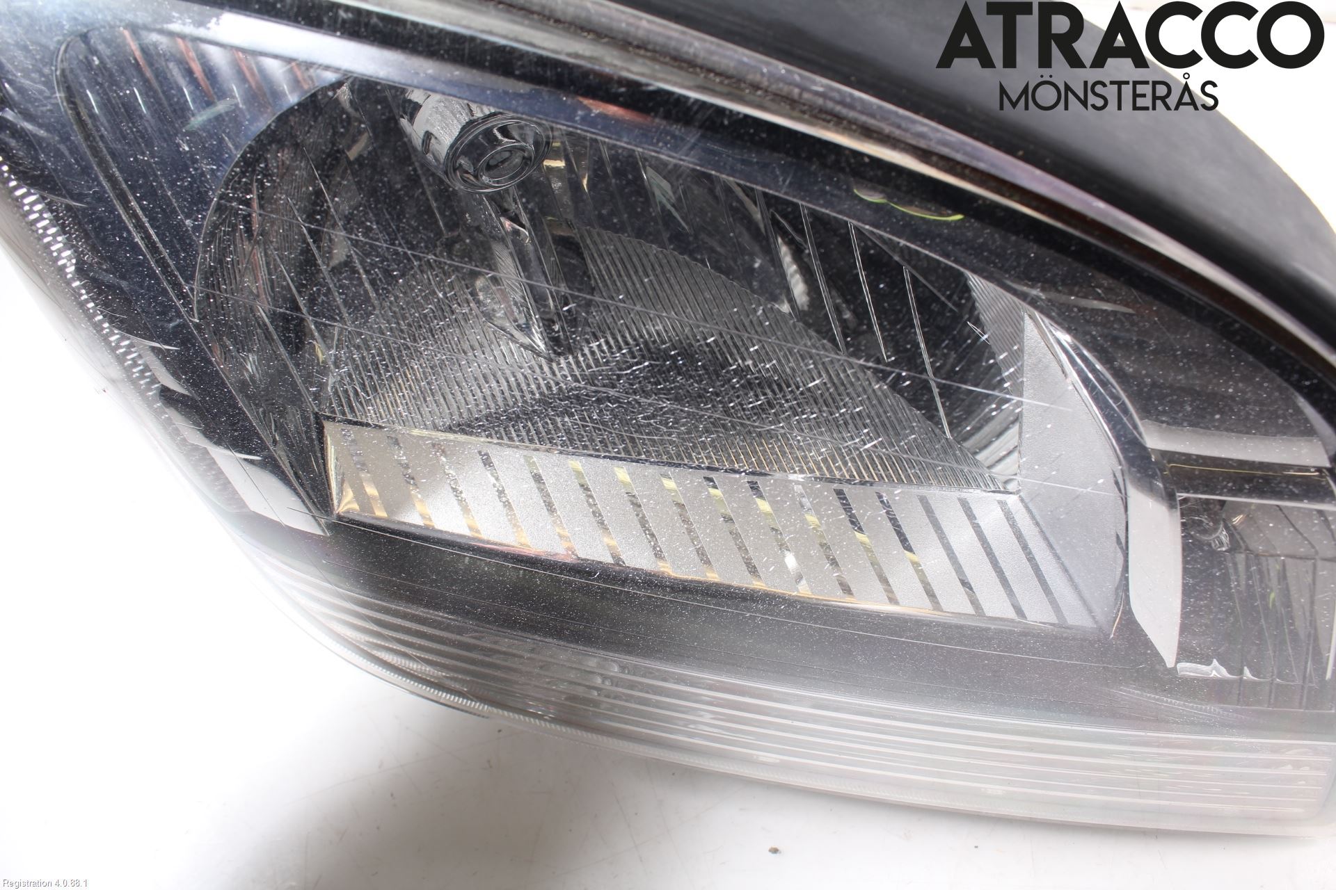 GM CHEVROLET ORLANDO Strålkastare Höger