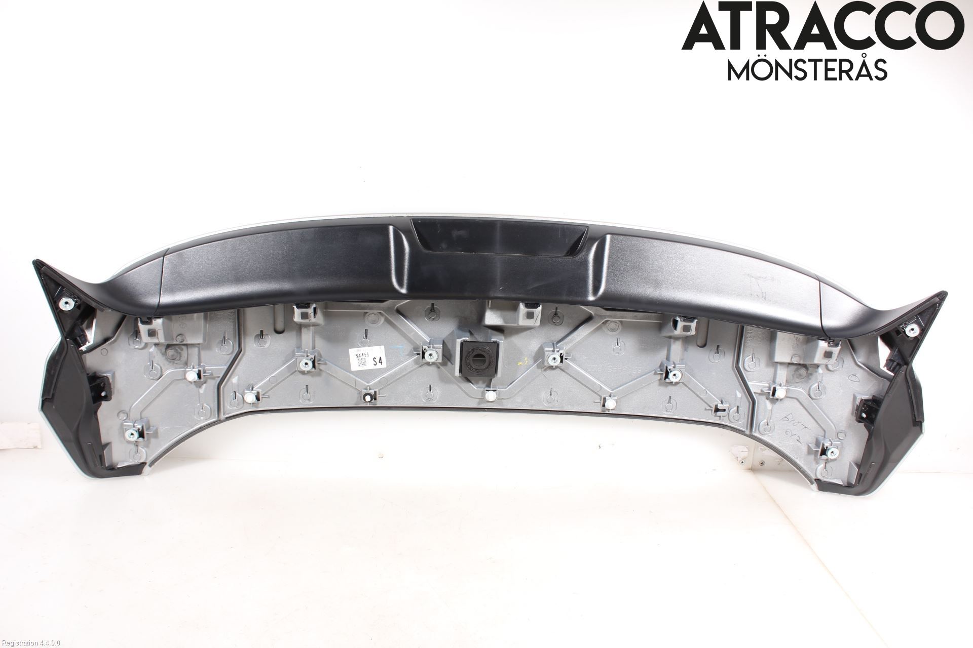 Mitsubishi ECLIPS CROSS Spoiler Bak