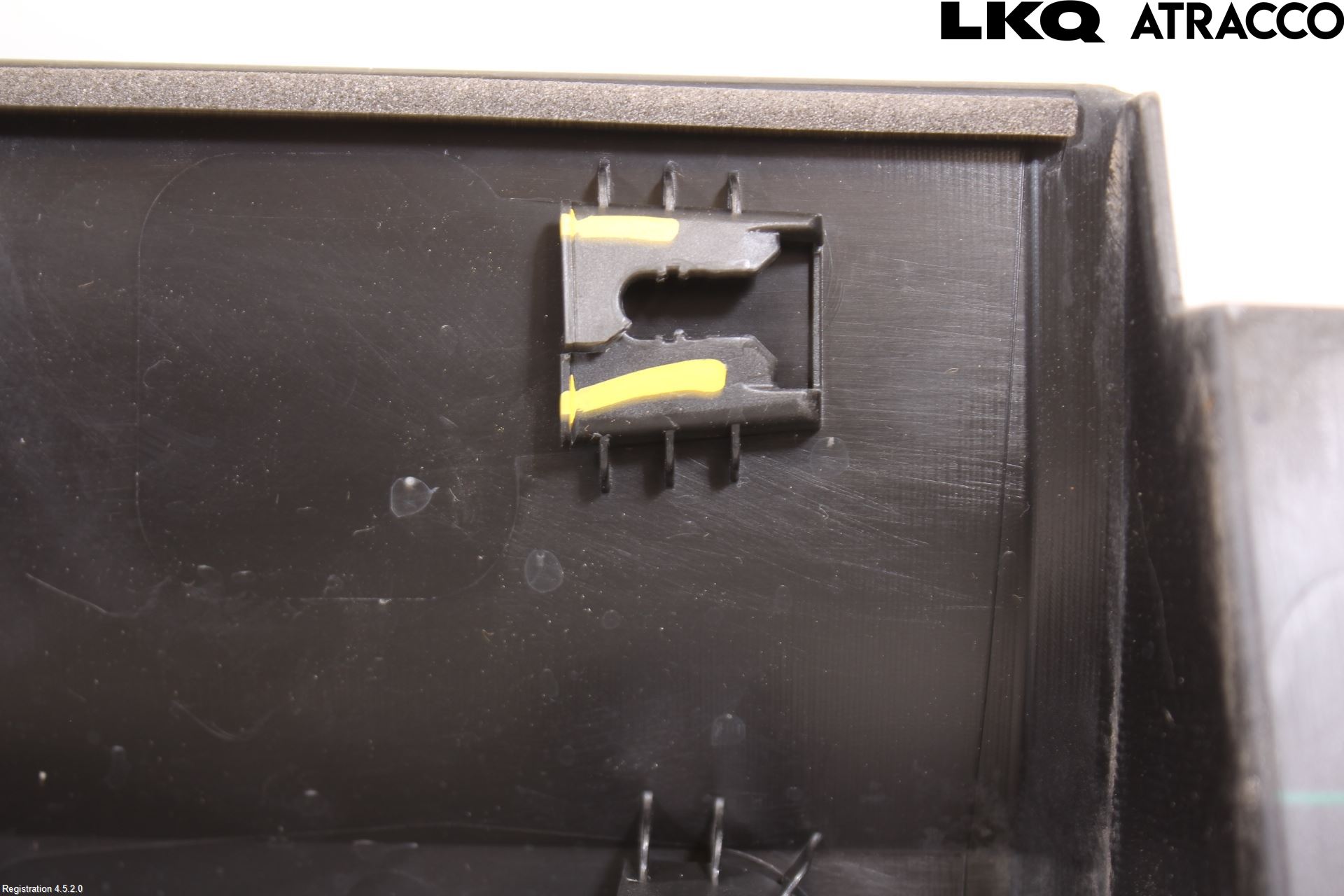 Mitsubishi ECLIPS CROSS Dörr Dekorlist Bak Vä