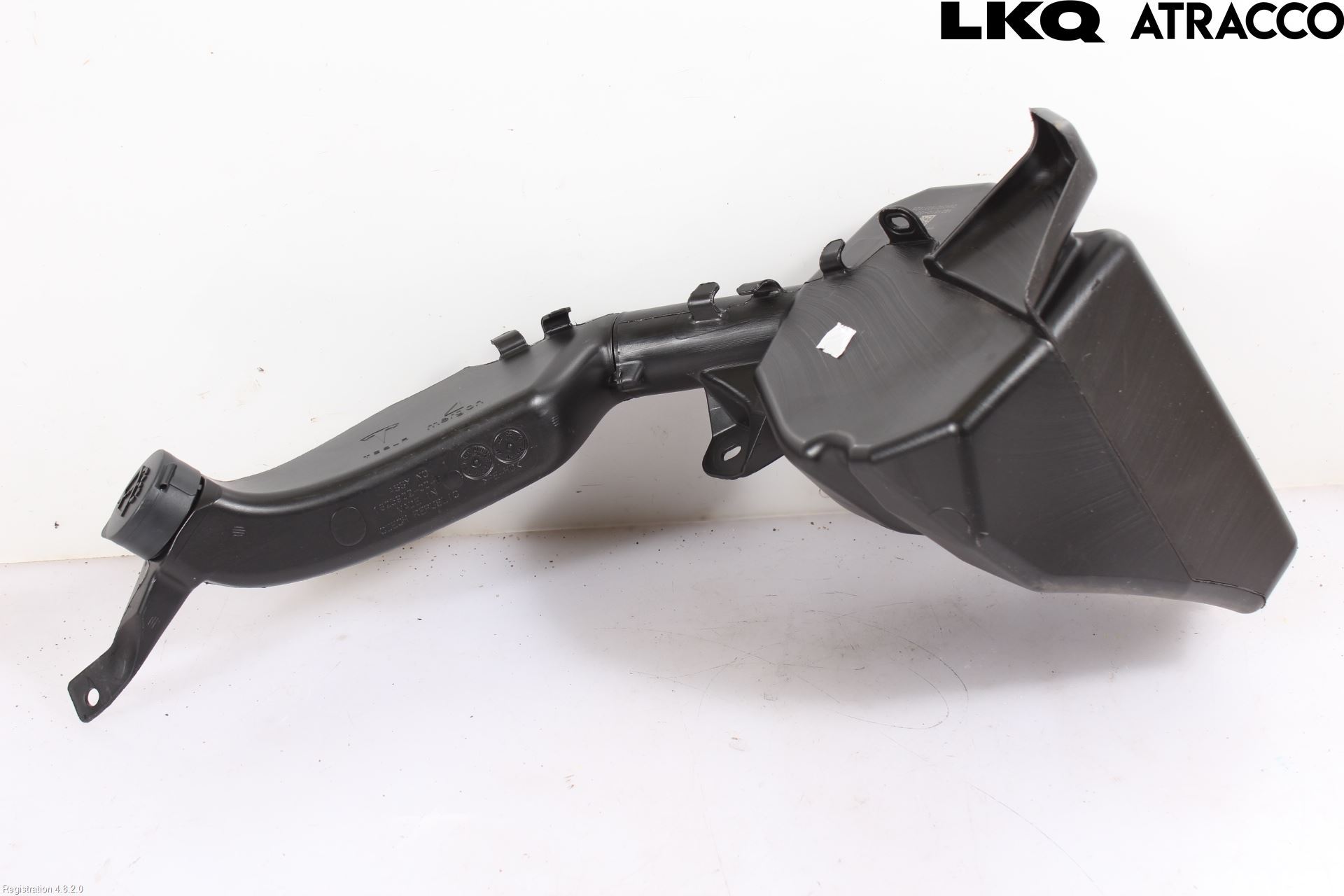 Tesla MODEL Y 21- Spolartank Vindruta