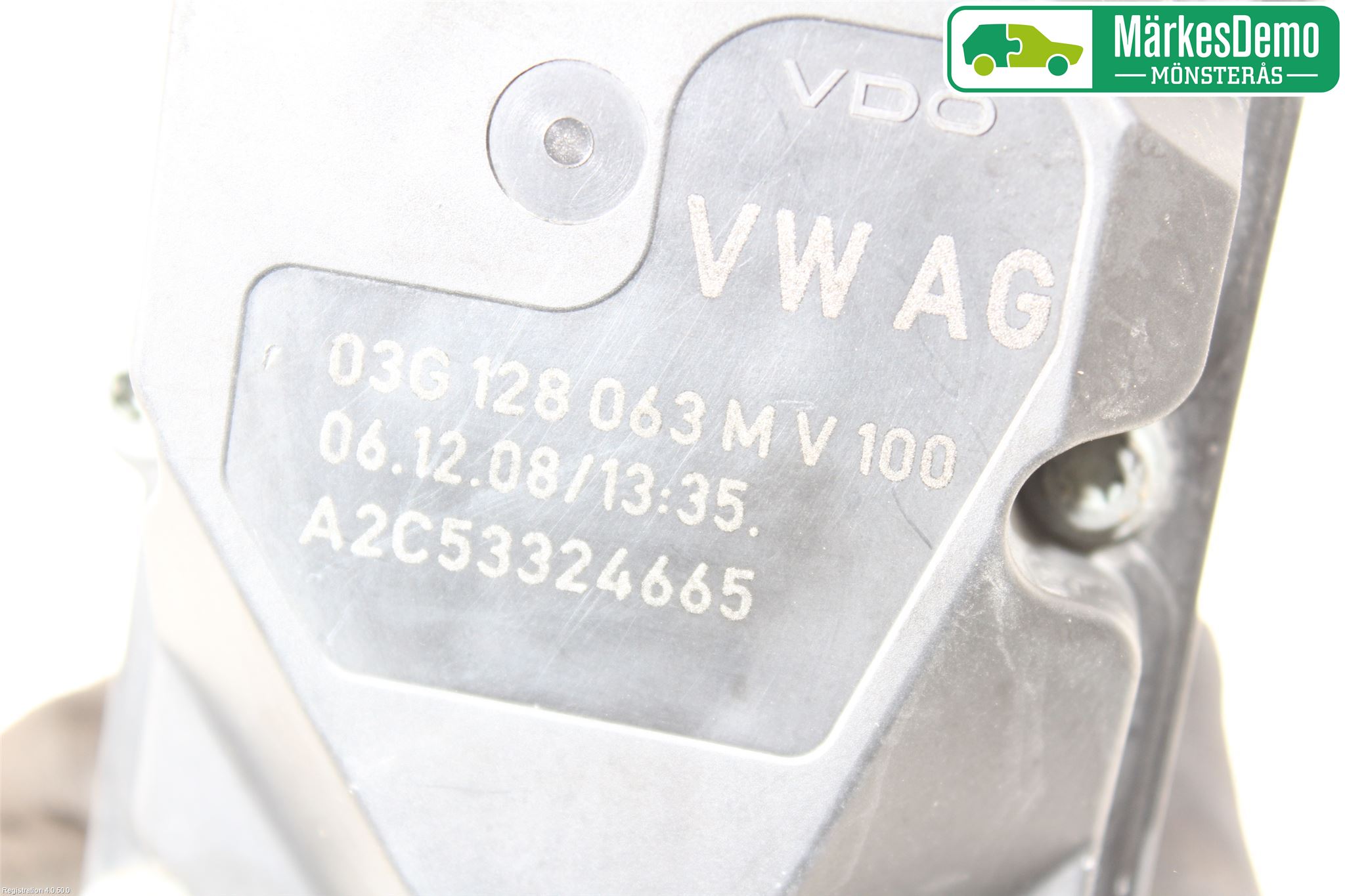 Volkswagen VW CADDY      04-10 Injspjällhus