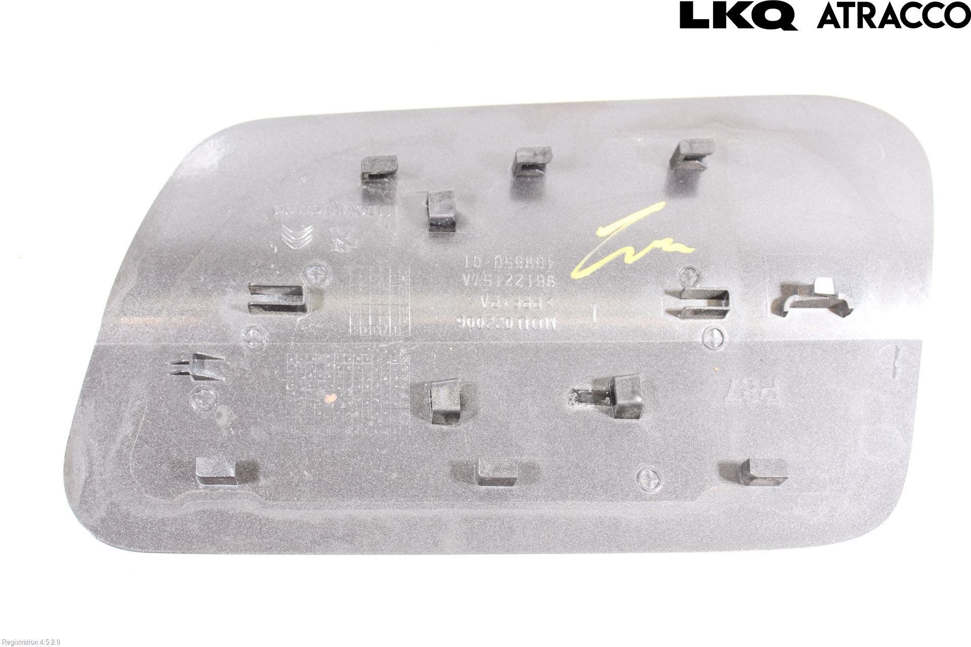 Peugeot 5008 17-24 Tanklucka