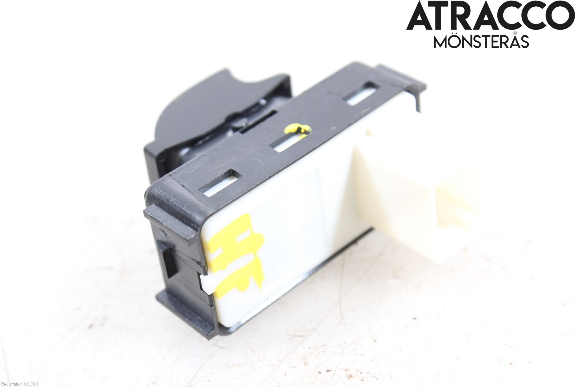 Peugeot 2008/E-2008 20- Strömställare Elhiss