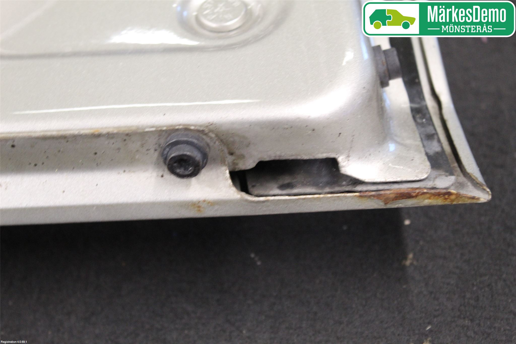 Volkswagen VW GOLF V 04-09 Dörr Fram Höger