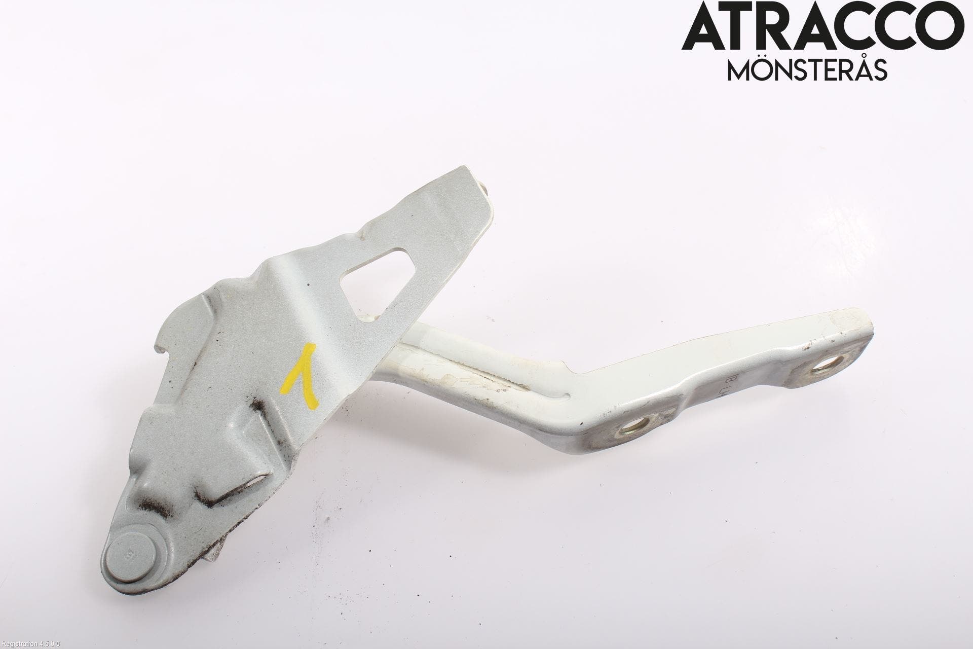 Hyundai i20 GB 15-20 Huvgångjärn